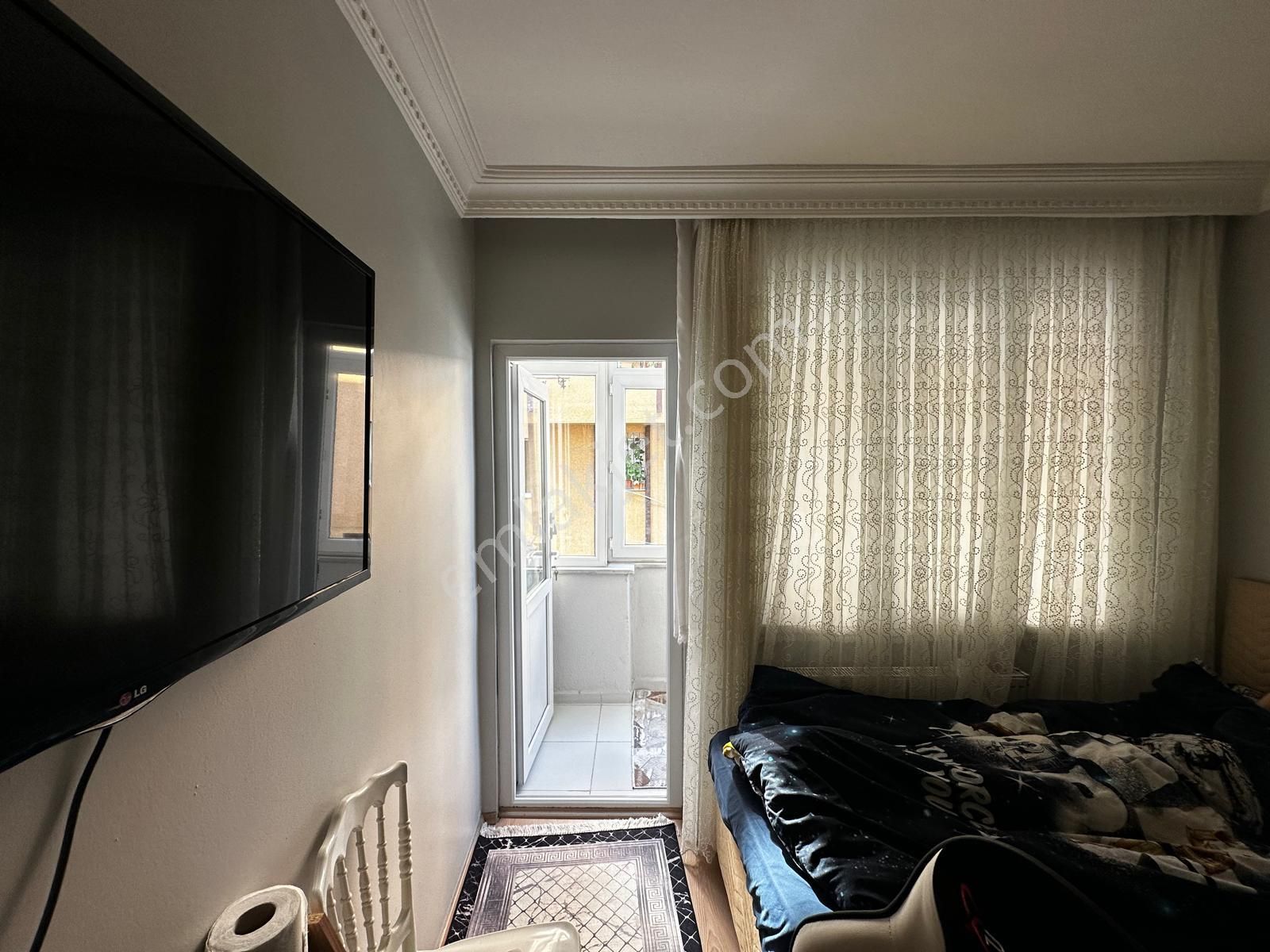 Gaziosmanpaşa Merkez'de Satılık Kullanışlı 2+1 Arakat Daire - Görsel 26