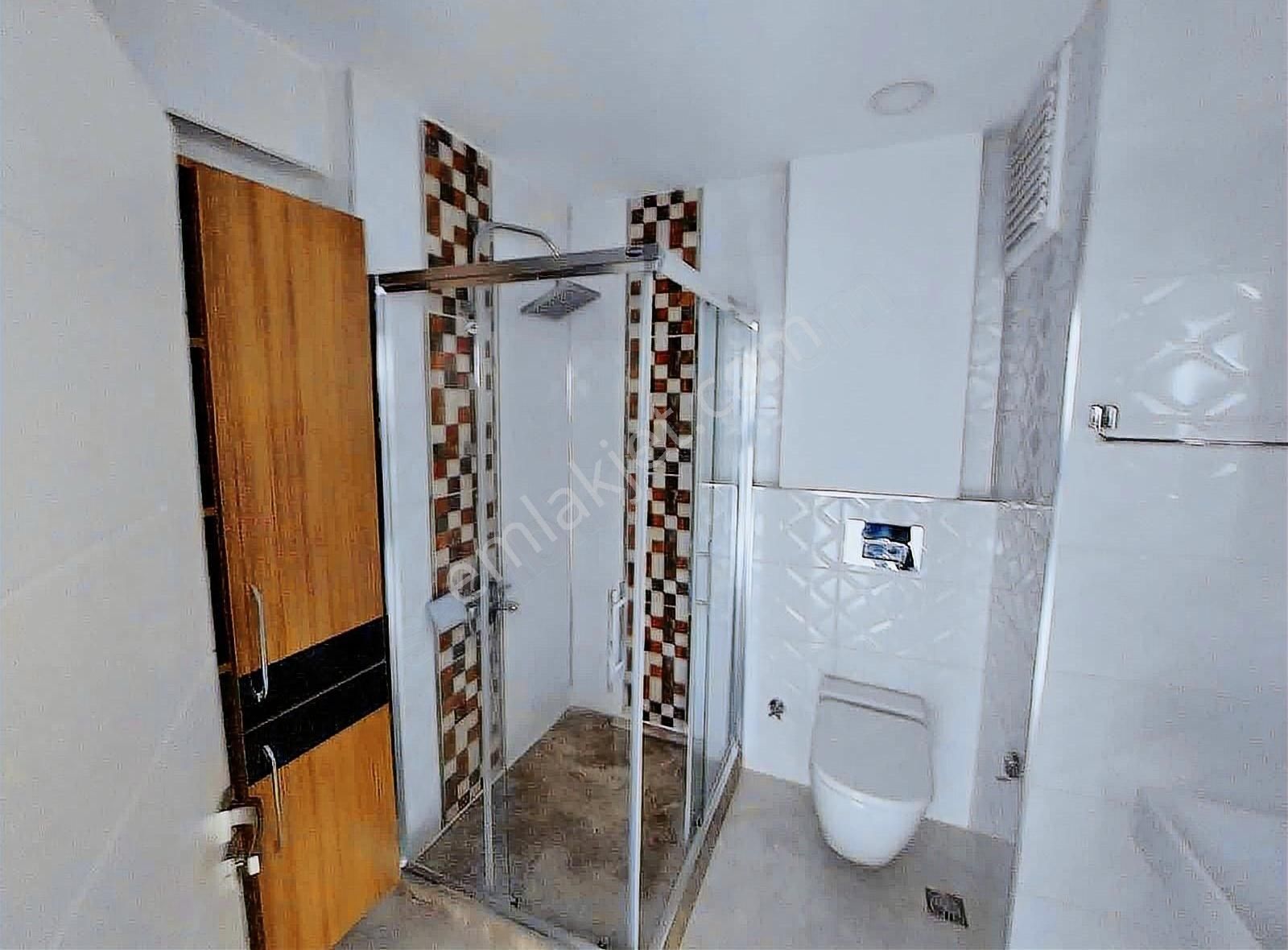 Dolunay Mahallesinde Lıfe Tower Sitesinde Satılık Lüks Daire