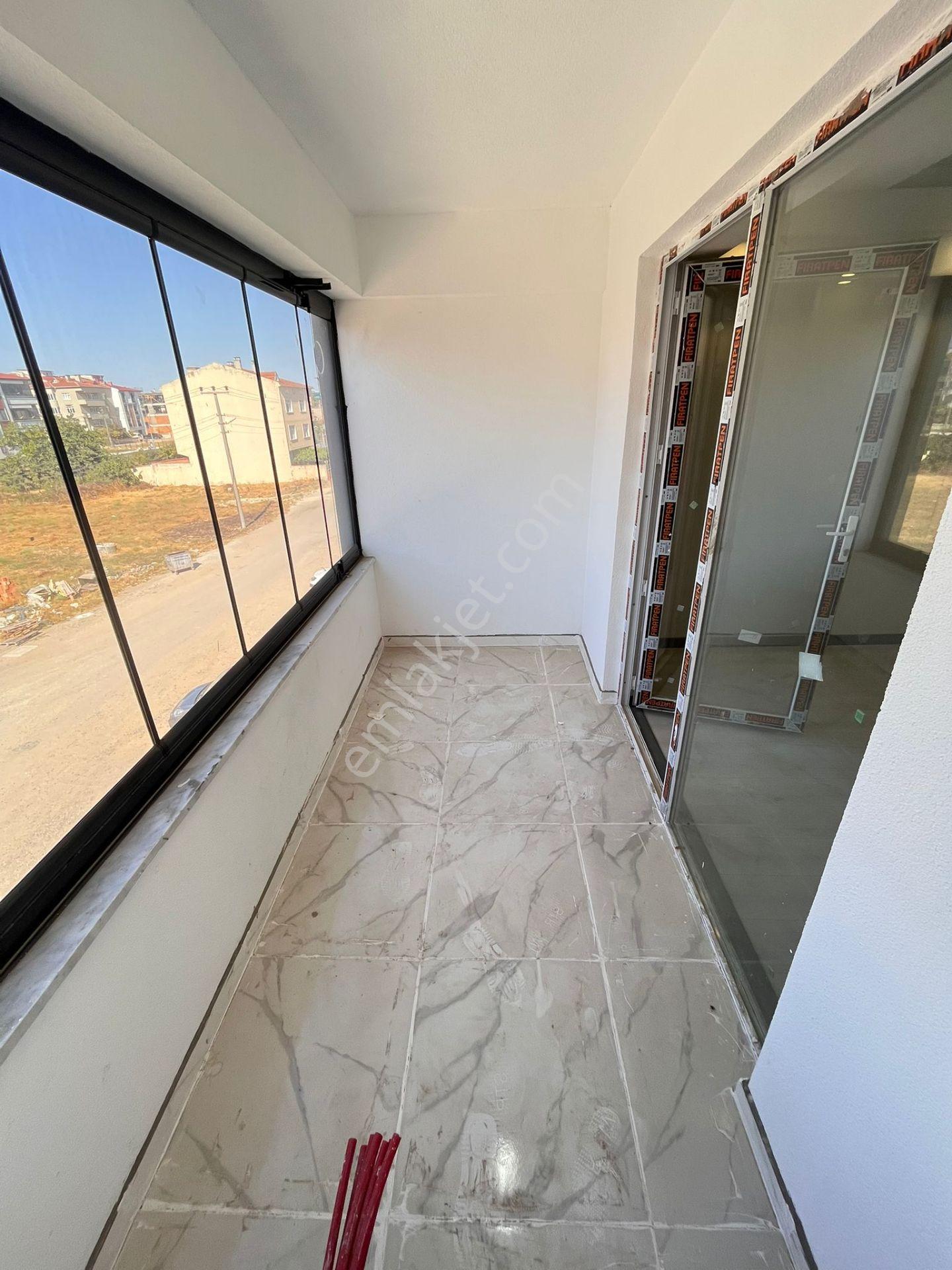 Hatip'te 2+1 Sıfır İskanlı Ara Kat Satılık Ebeveyn Banyolu Daire - Görsel 2