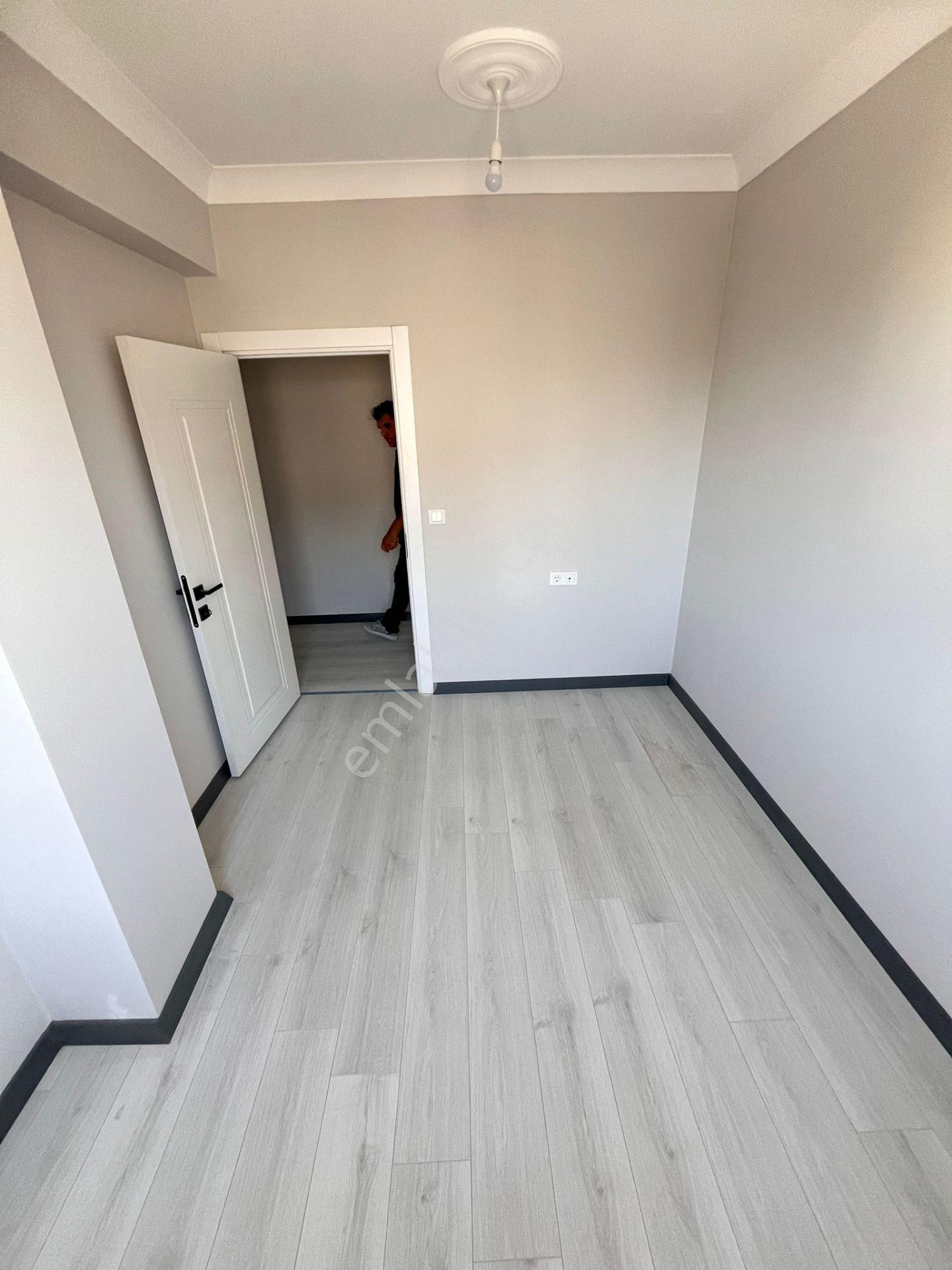 Hatip'te 2+1 Sıfır İskanlı Ara Kat Satılık Ebeveyn Banyolu Daire - Görsel 12