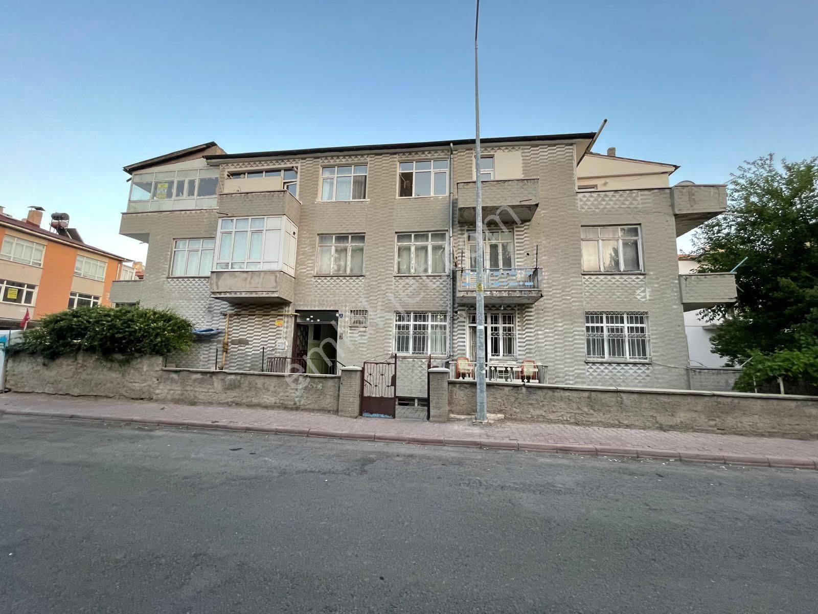 Yeni Mah. İçi Yapılı Teraslı 3+1 Satılık Geniş Daire