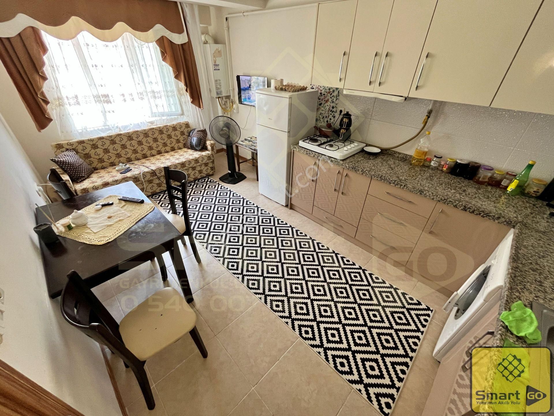 17 Eylül Mahallesi'nde 1+1 Eşyalı Satılık Daire