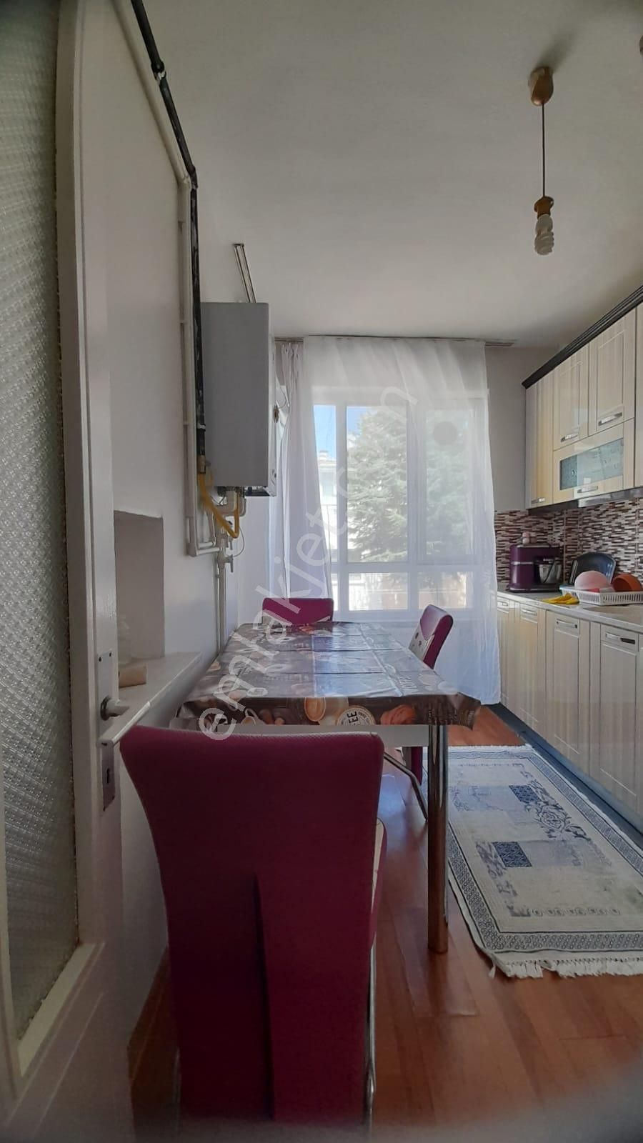 Vişnelik Yenibahçeler Sokak Ful Eşyalı Kiralık 3+1 Daire
