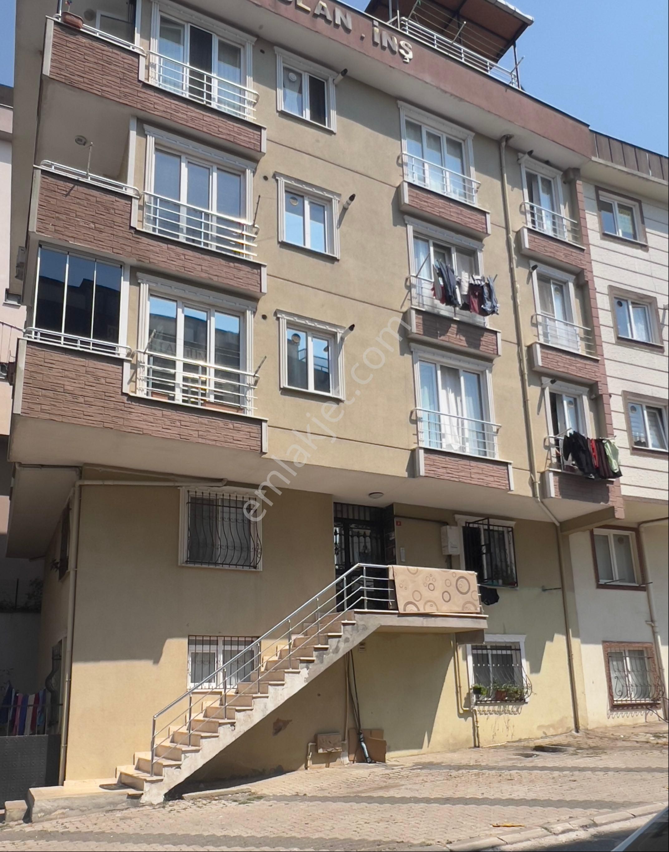 İstanbul Sancaktepe Yunusemre Mah Kiralık 2+1 Daire 80 M2