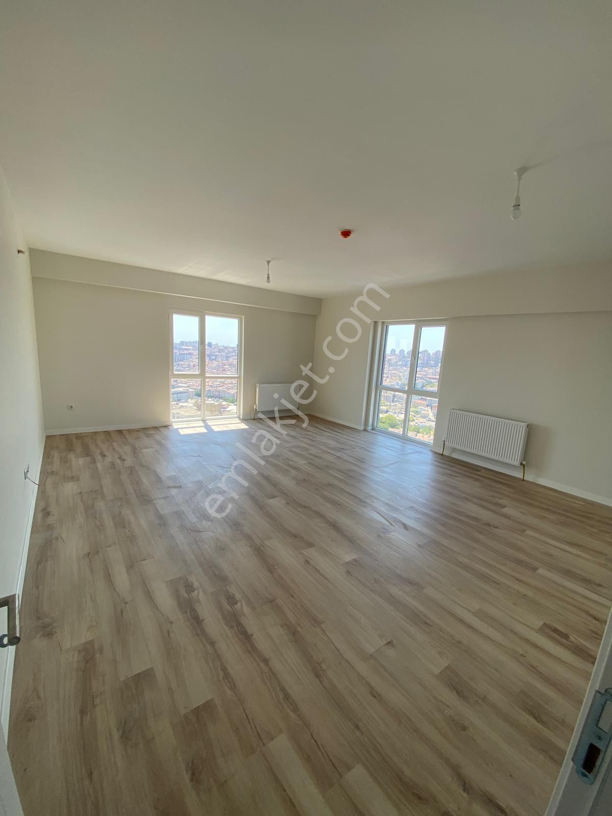 Golden Restate'den Emsalsiz 4+1 Ferah, Masrafsız, Ulaşımı Kolay - Görsel 5