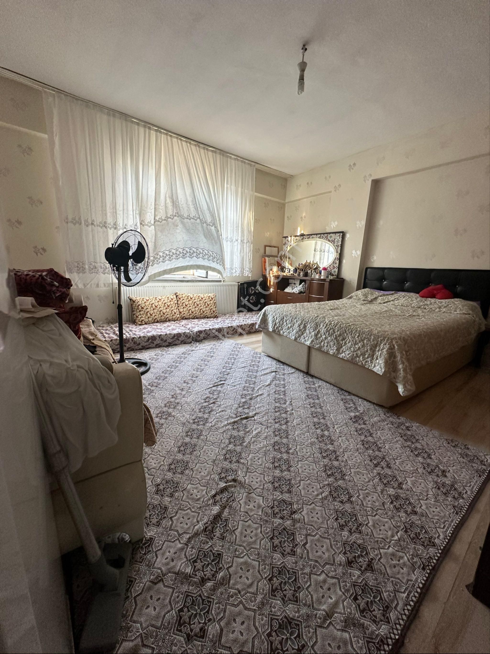 Arnavutköy Anadolu Mah Satılık 2+1 Toprak Tapu Arakat