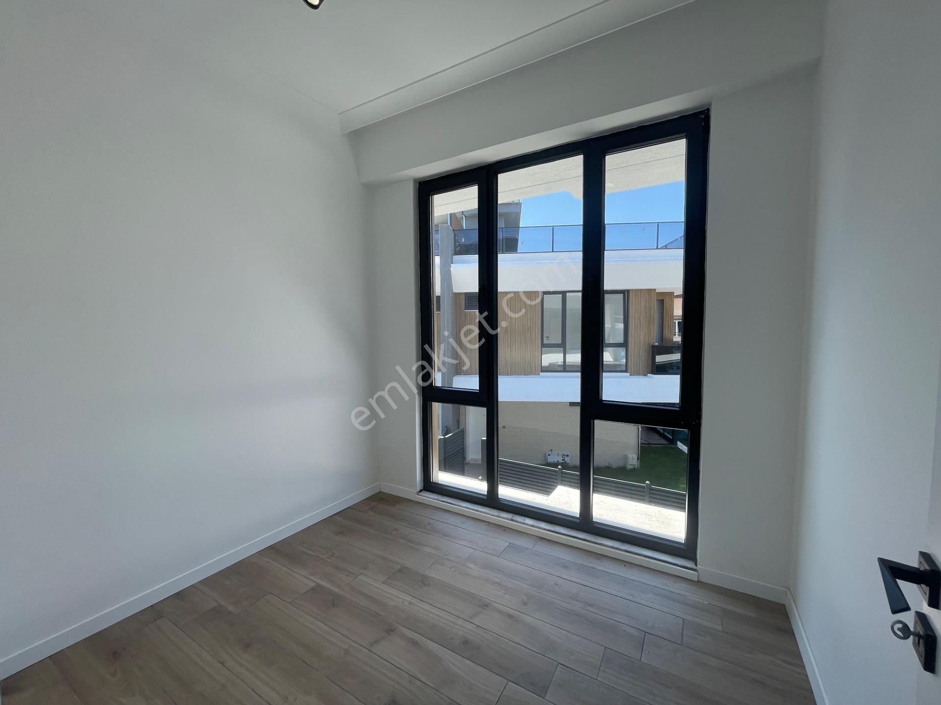 Lüks Yaşamın Yeni Tanımı: Solar Panel, Isıtmalı Havuz 3+1 Villa - Görsel 19