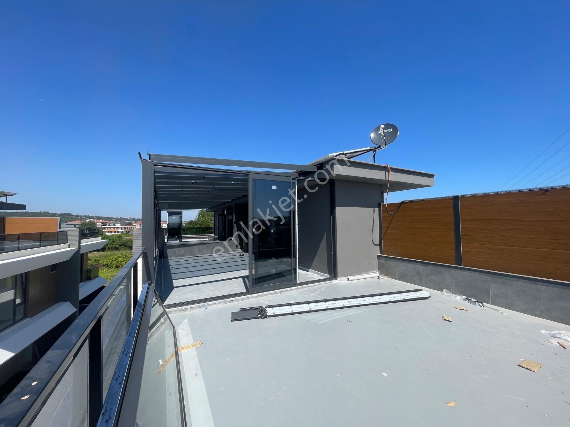 Lüks Yaşamın Yeni Tanımı: Solar Panel, Isıtmalı Havuz 3+1 Villa - Görsel 29