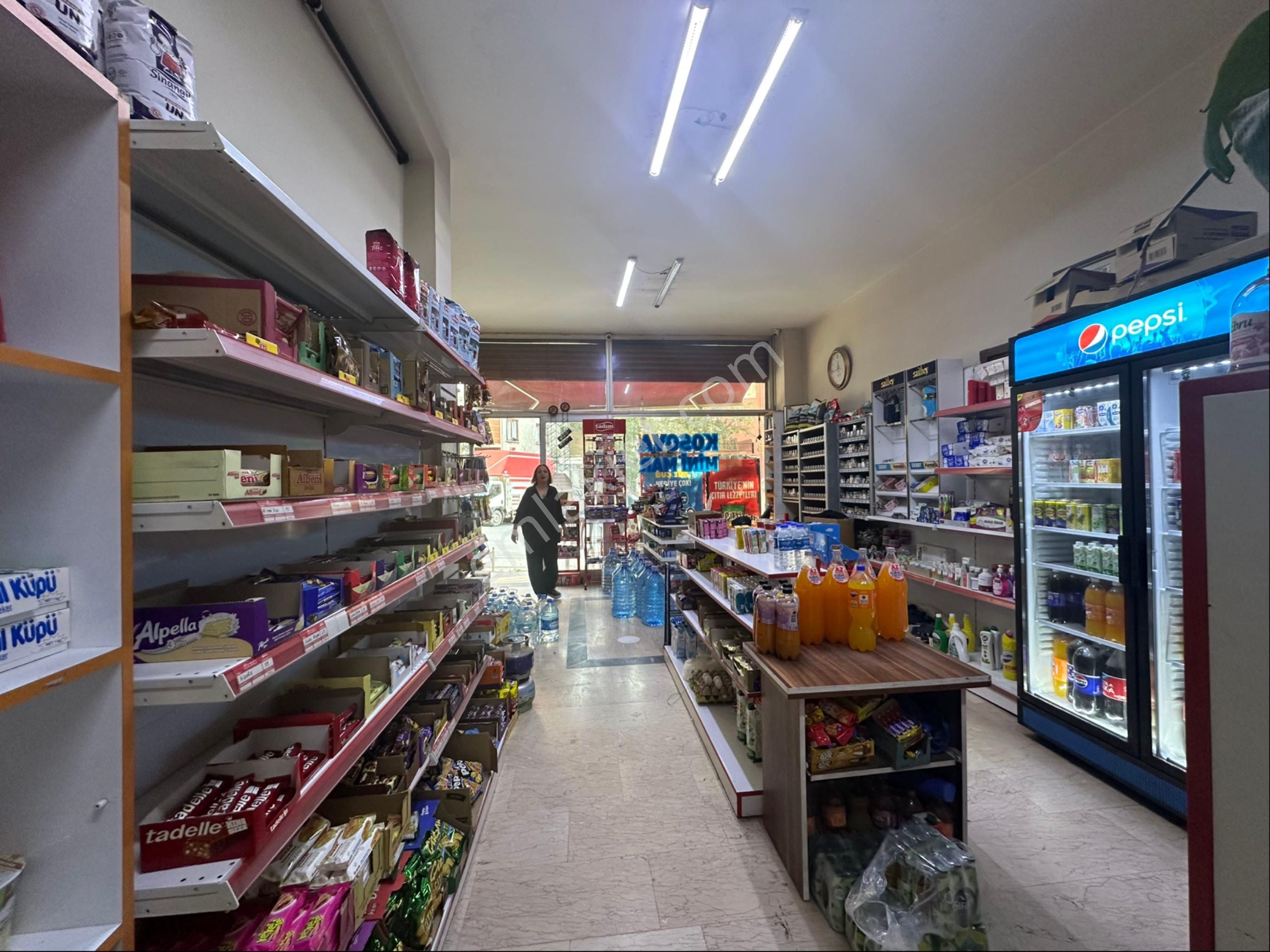 Samandıra Da 150 M2 Depolu Devren Kiralık Büfe Market