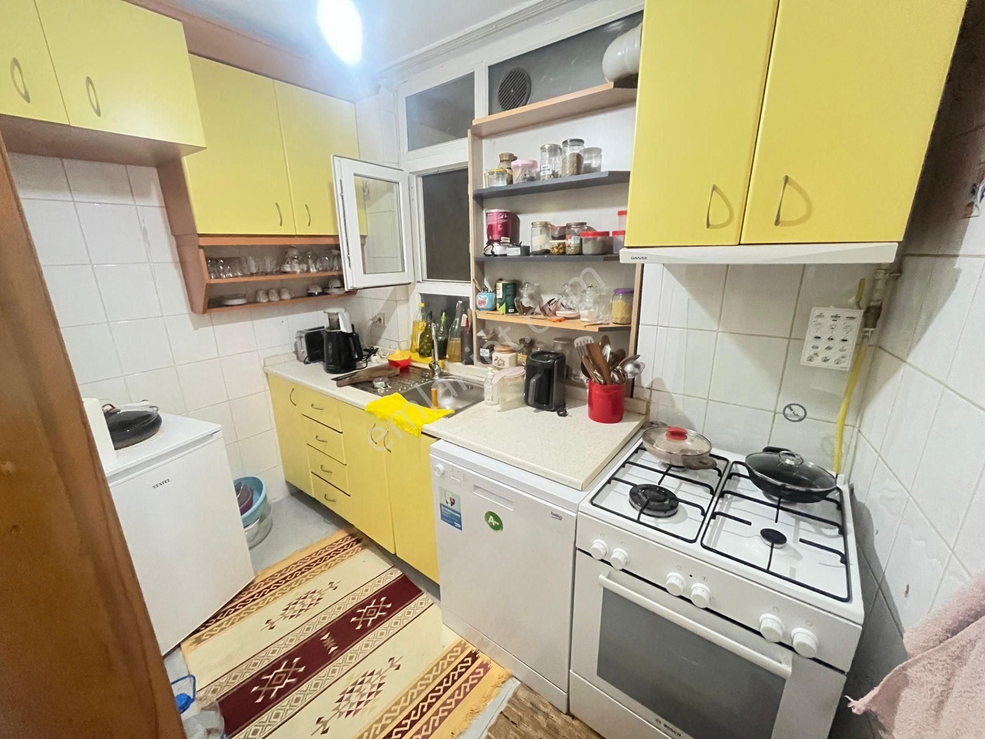Üsküdar Mimar Sinanda Marmaraya 5-6 Dakika Asansörlü Ara Kat