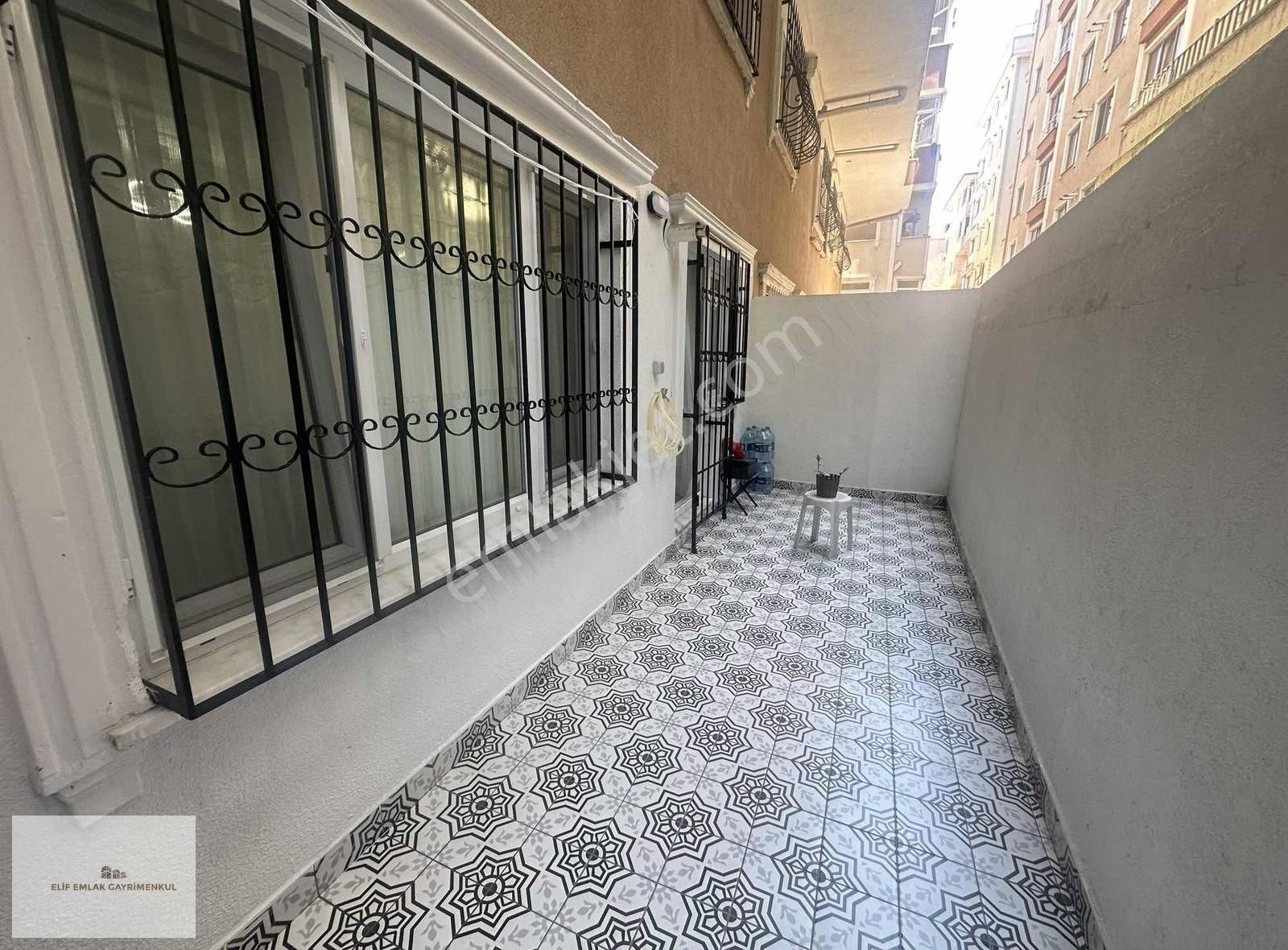 Elif Emlaktan Satılık 1+1 Bahçeli Daire