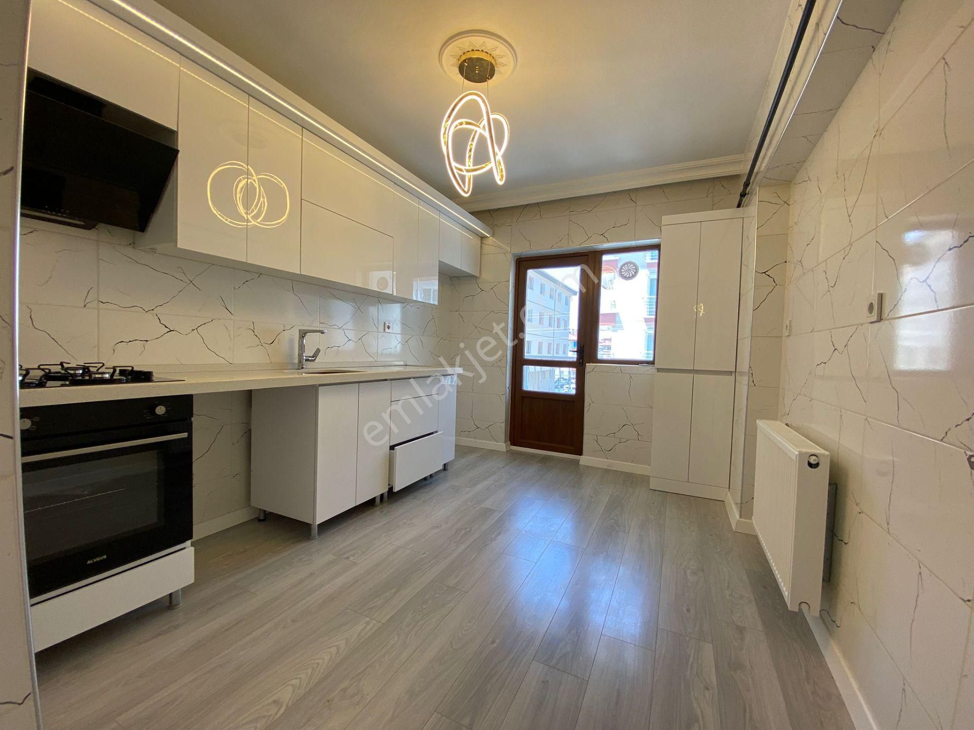 Nasip Emlak Satılık 3+1 Masrafsız Kilerli Kaçırılyacak Daire