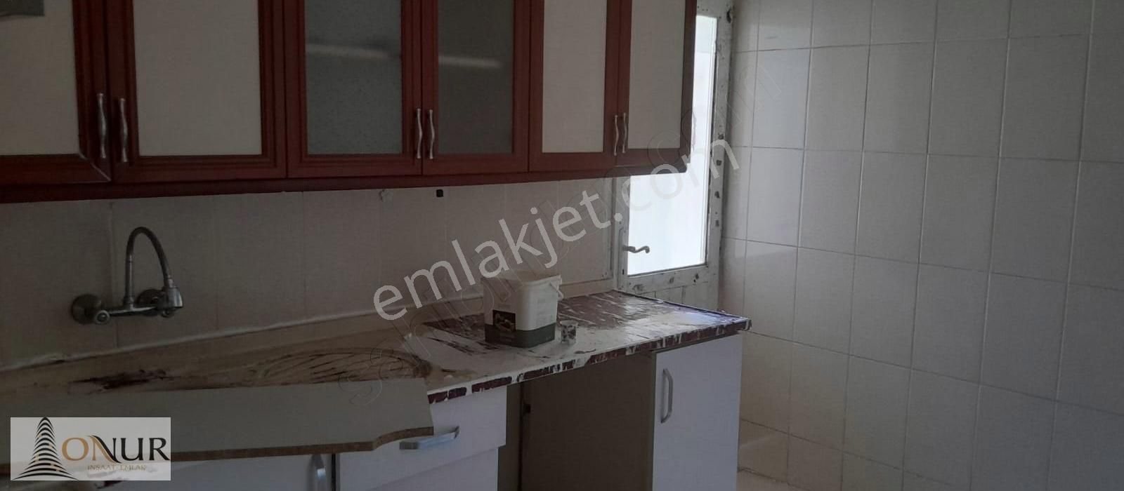Onur Emlak Emniyet Civarı Enn Tepe Yakını 3+1 Ara Kat Daire