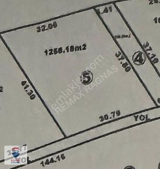 İstanbul Çatalca Başakköyde, Muvafakatlı 1.258 M² Hisseli Tarla