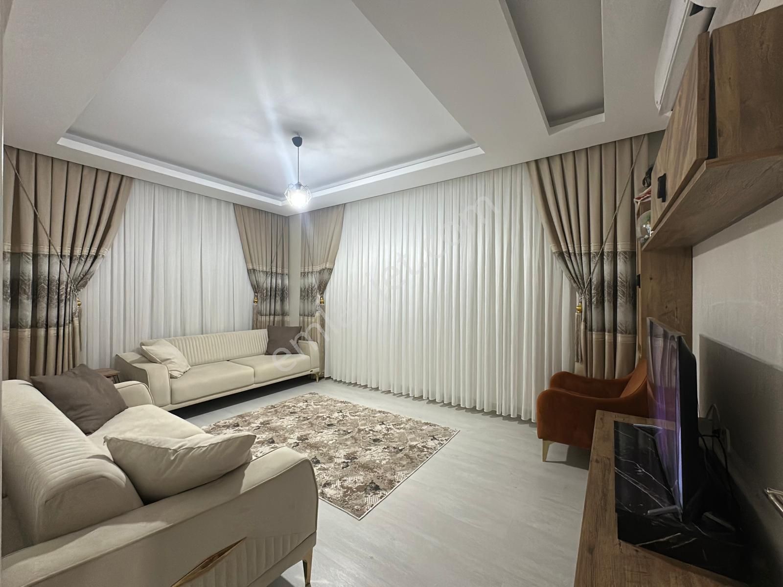 Üçkuyular Şehir Market Arkasında Satılık 2+1 Firsat Ara Kat Daire