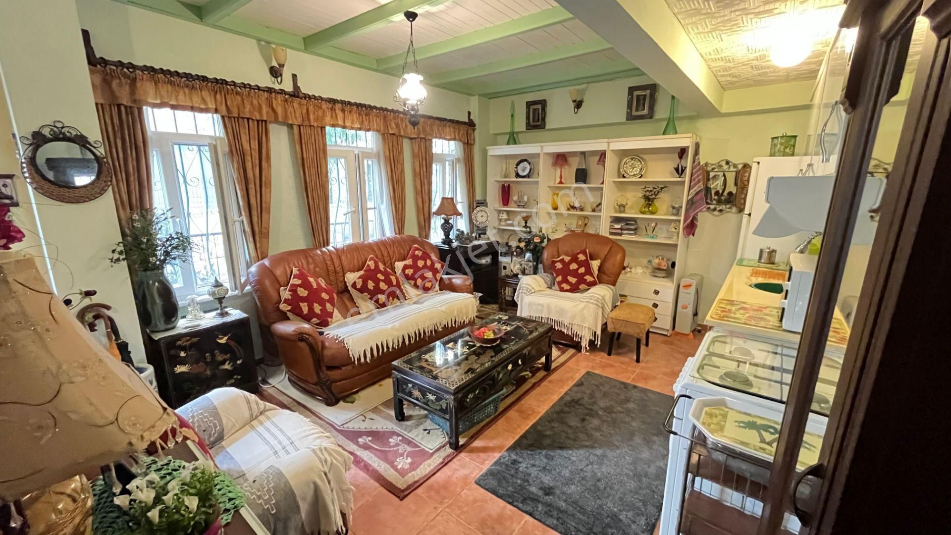 Marmaris'te Denize Yürüme Mesafesinde 1+1 Satılık Çok Şirin Daire