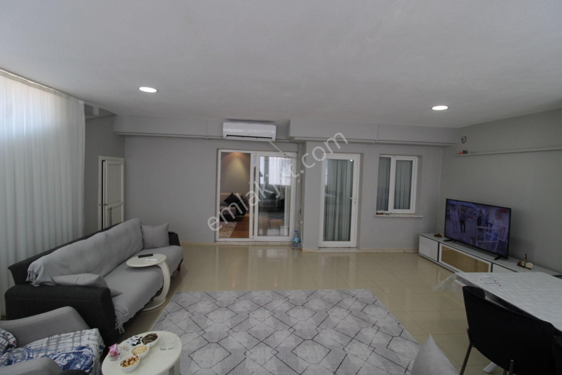 Aydın Didim Yeni Mahalle 4+1 Eşyalı Dubleks Daire Asansörlü Çarşı Merkezde 9 Yıllık Bina