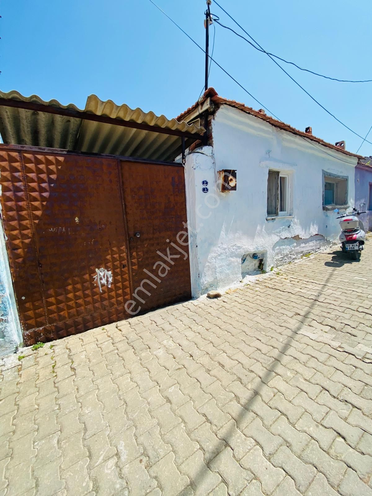 Nurcan Emlak’dan Halilbeyli Mh.satılık 195 M² Müstakil Ev