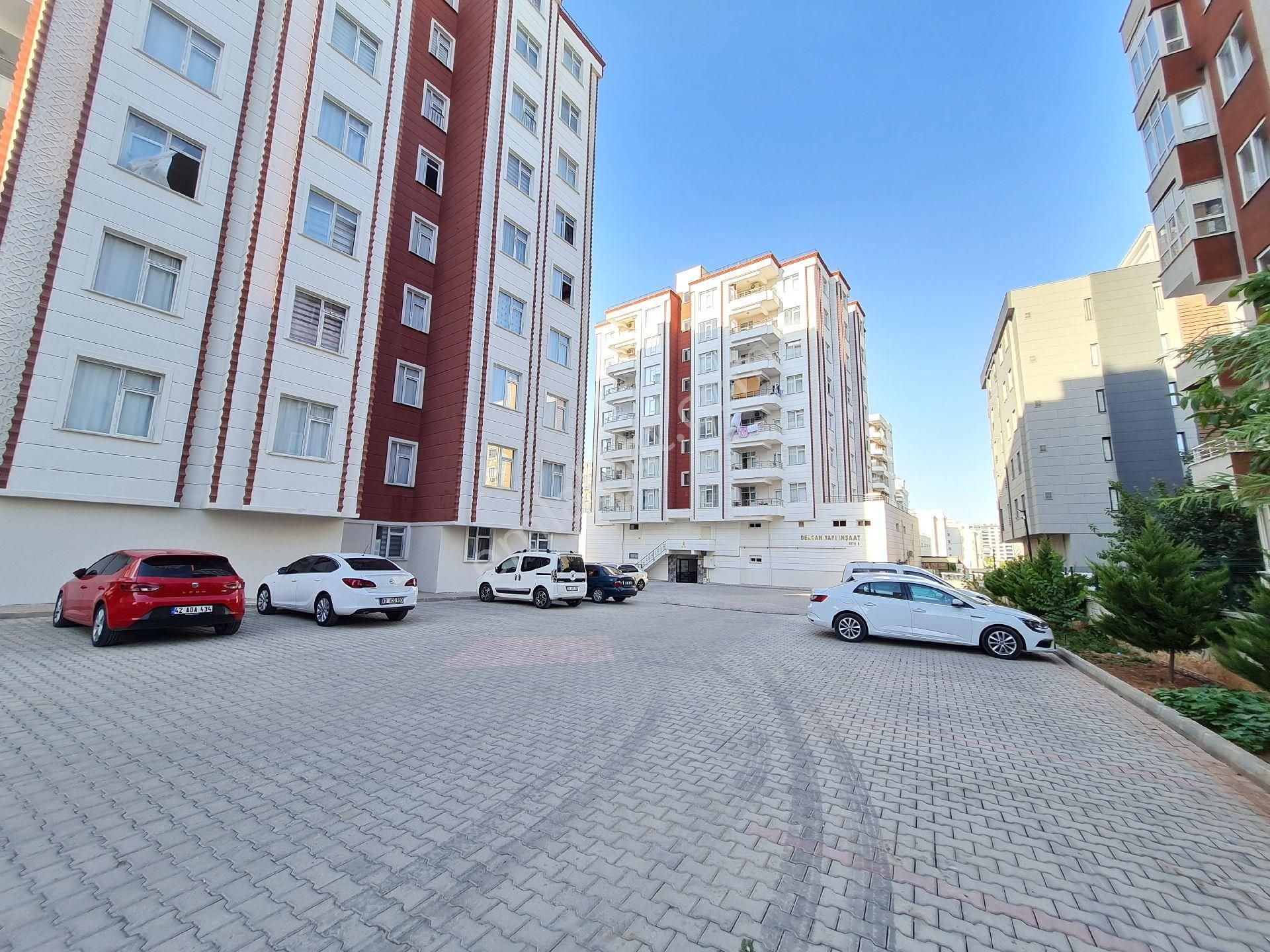 Akpiyar Balıkayağı Bulvarında Site İçi 3+1 Kiralık Daire **nur Emlak **