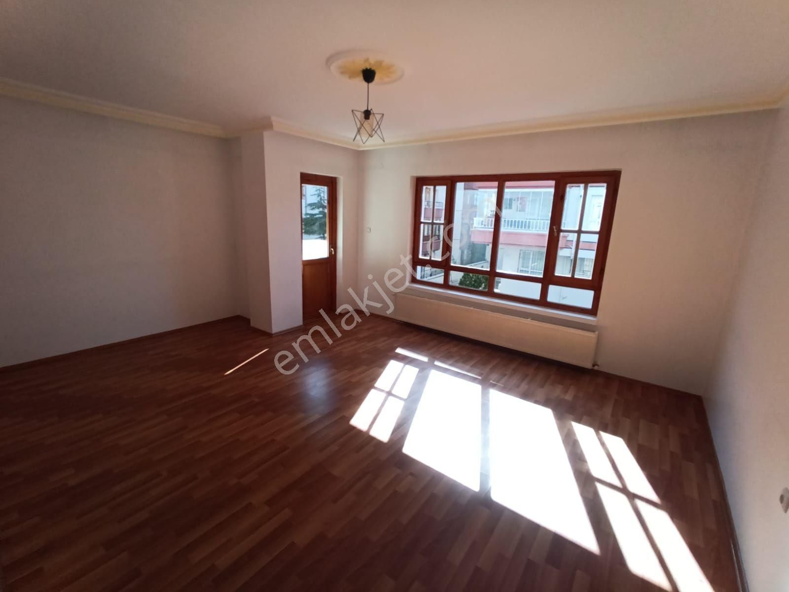 Keçiören Aktepede 1. Kat Öncephe 3+1 Kiralık Daire