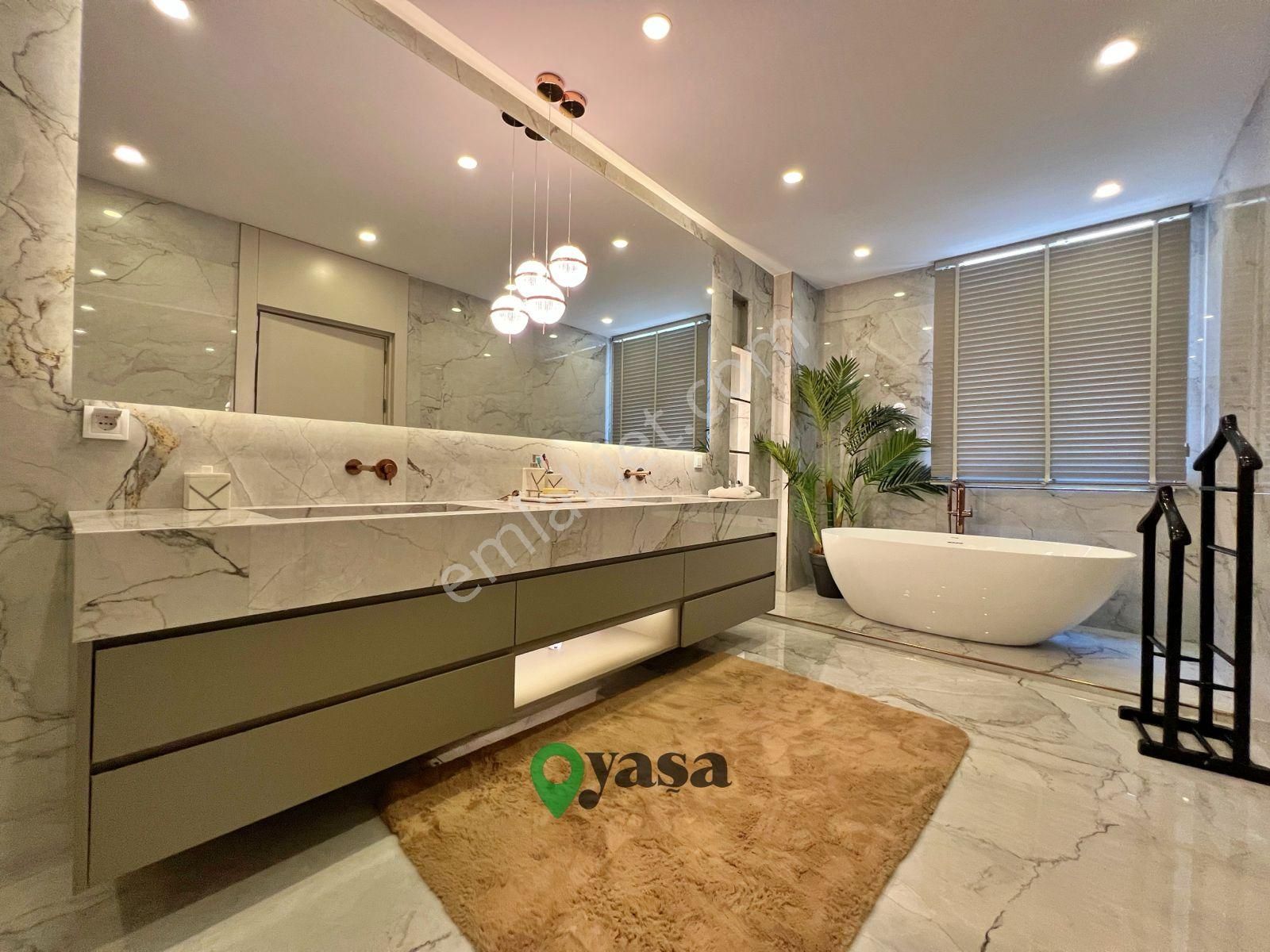 Yaşa Gyd - Özel Tasarım Ultra Lüks Eşyalı Satılık Tripleks Villa - Görsel 21