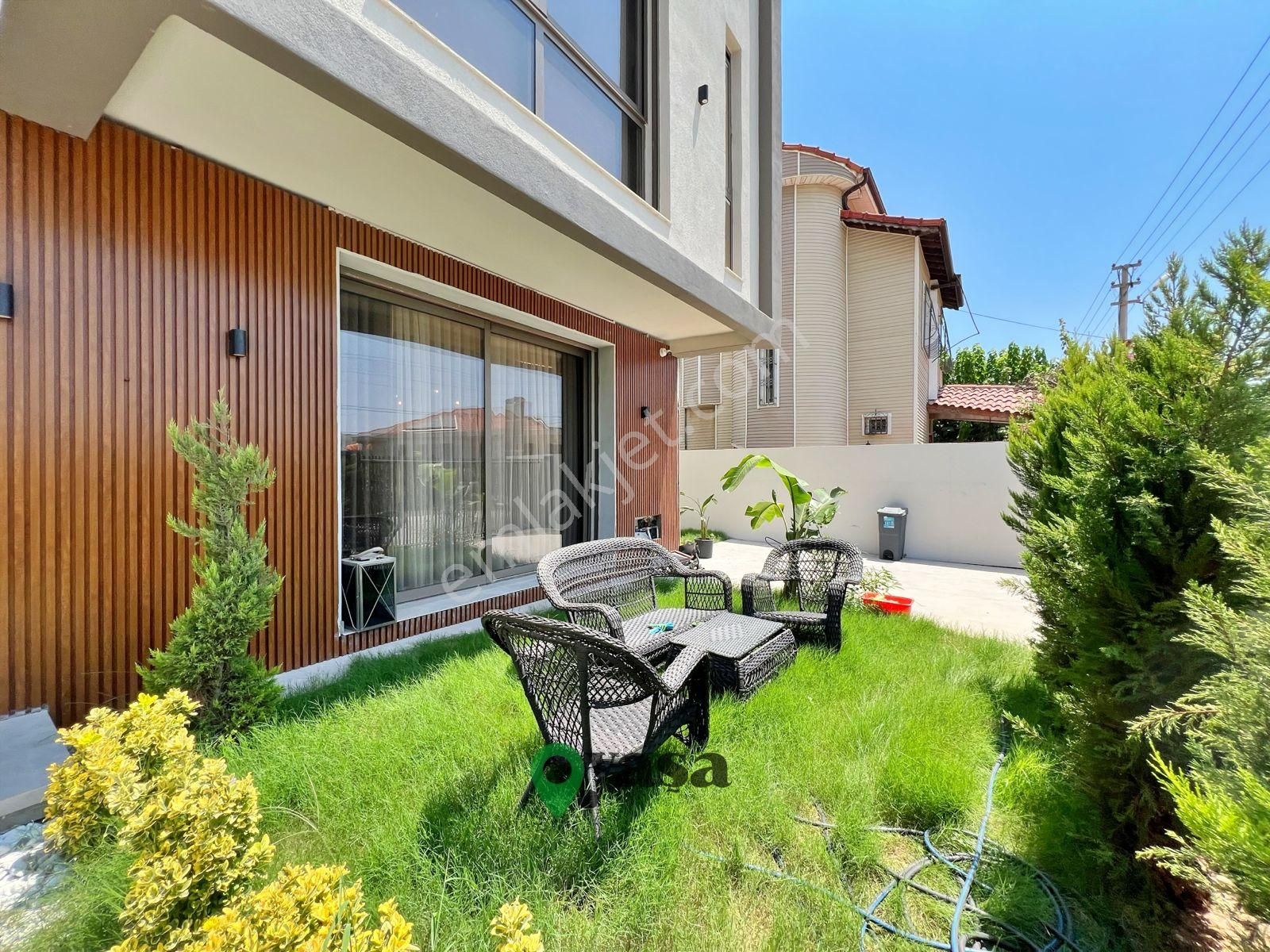 Yaşa Gyd - Özel Tasarım Ultra Lüks Eşyalı Satılık Tripleks Villa - Görsel 32