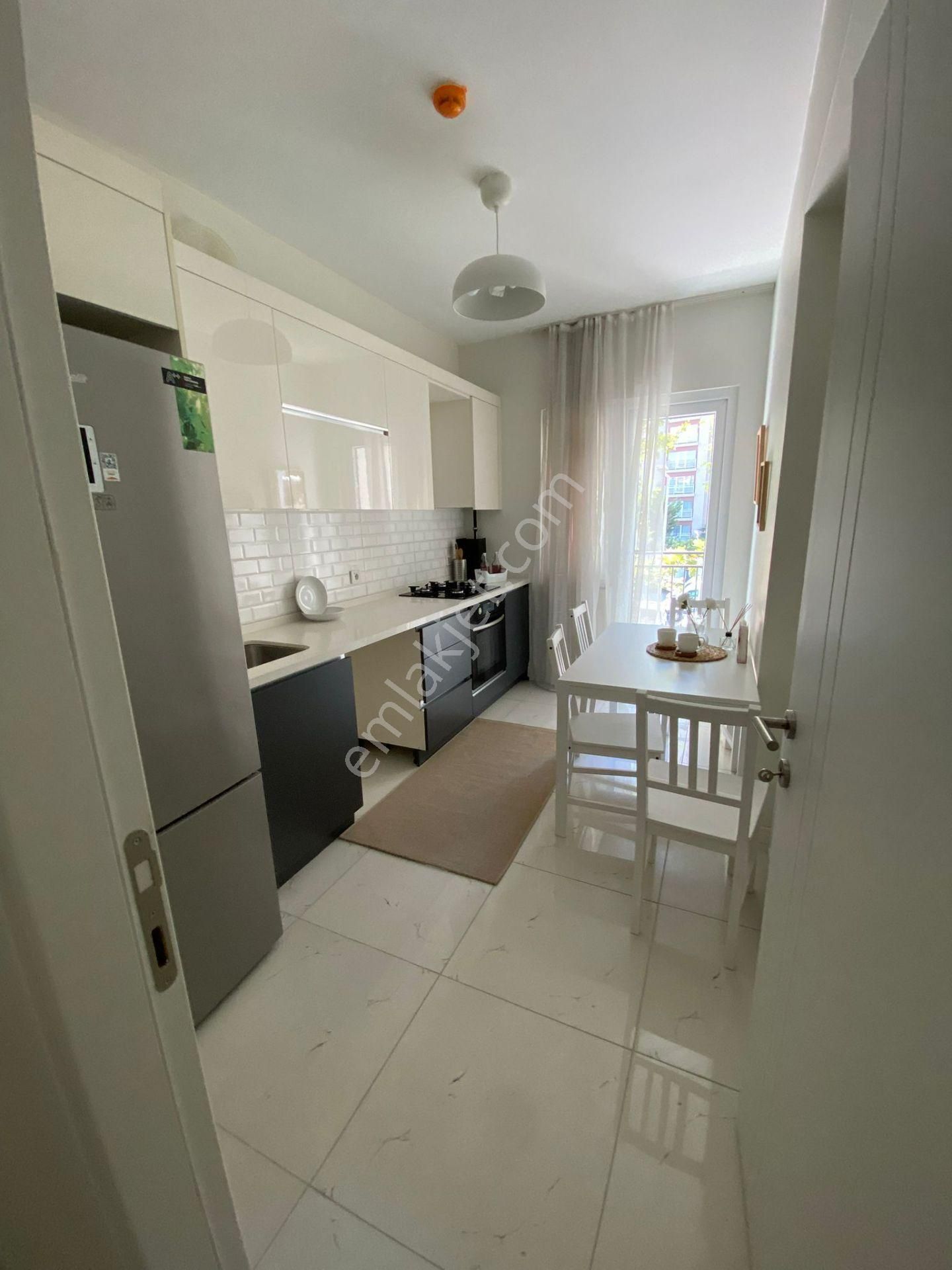 Golden Restate'den Emsalsiz 3+1 Ferah, Masrafsız, Ulaşımı Kolay - Görsel 4