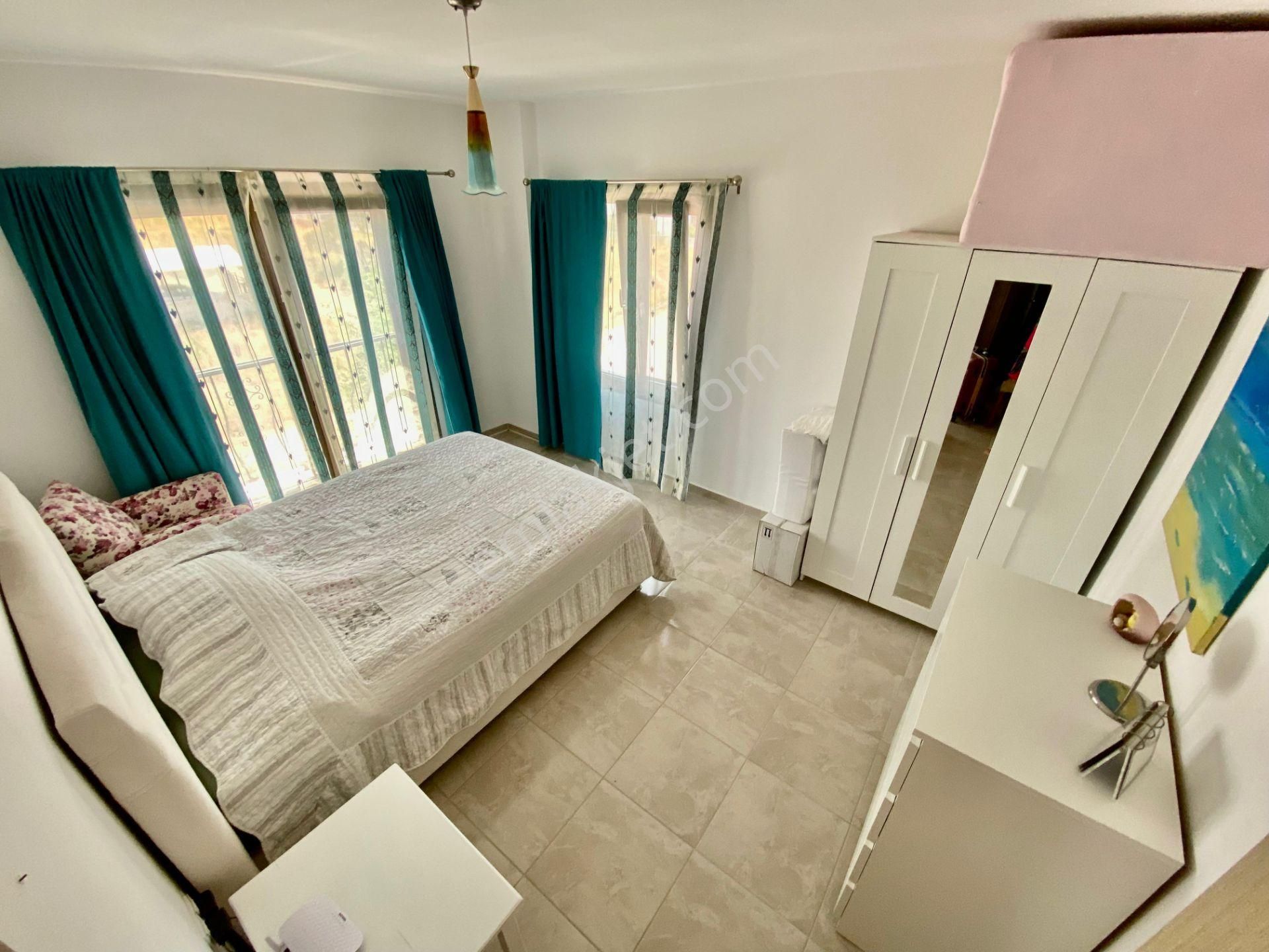 Dikili'de Sahibinden Satılık 481m² Köşe Arsada Tripleks Müstakil Villa -denize 800m Yürüme Mesafesi - Görsel 13