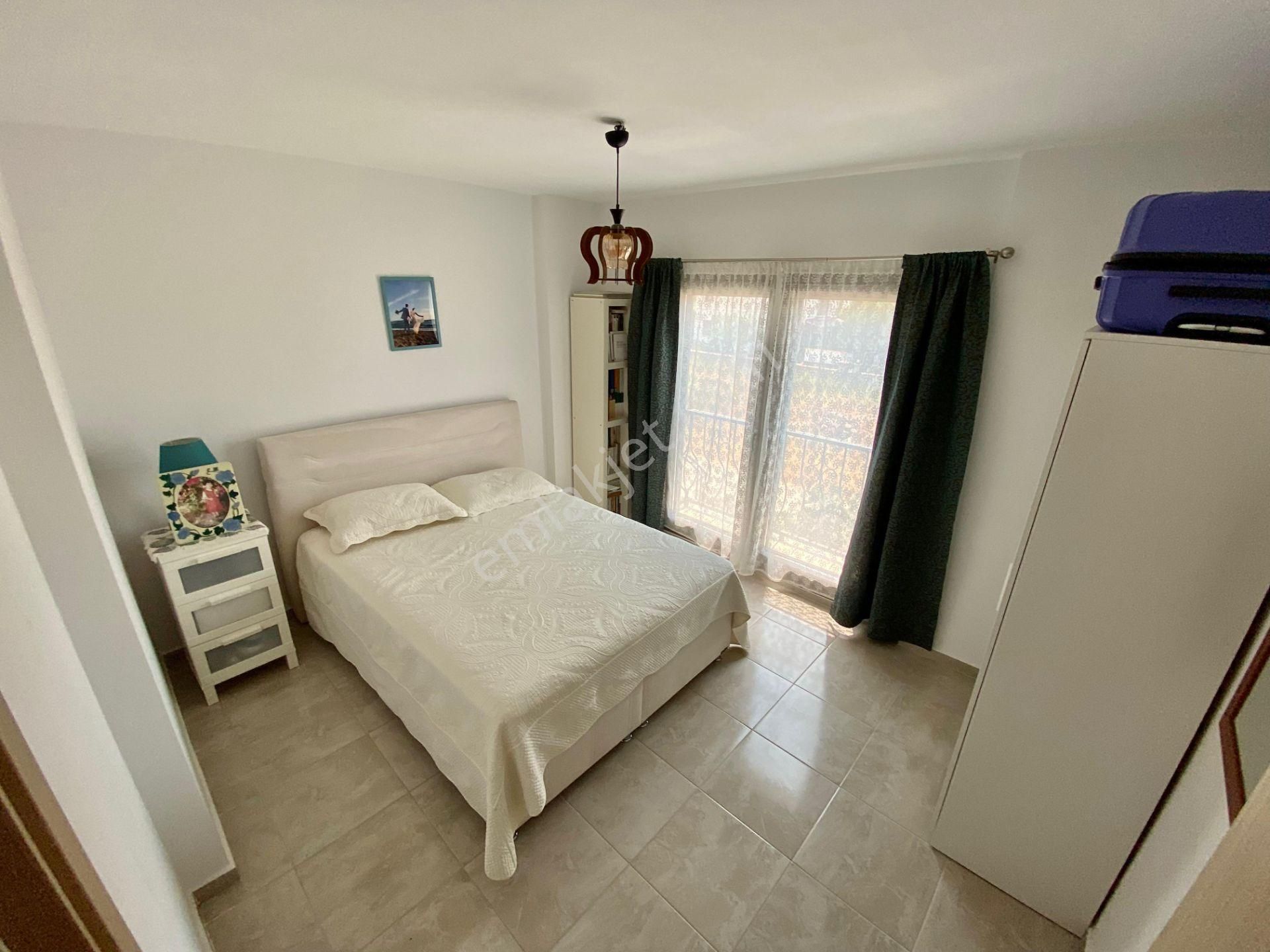 Dikili'de Sahibinden Satılık 481m² Köşe Arsada Tripleks Müstakil Villa -denize 800m Yürüme Mesafesi - Görsel 14