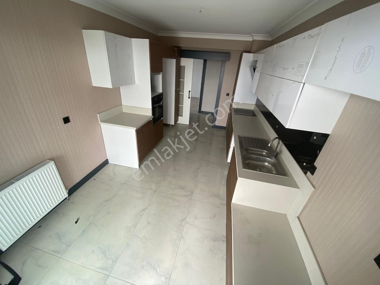 K'ören Ovacık'da Oturum Hazır Teras Balkonlu Site Dairesi - Görsel 2