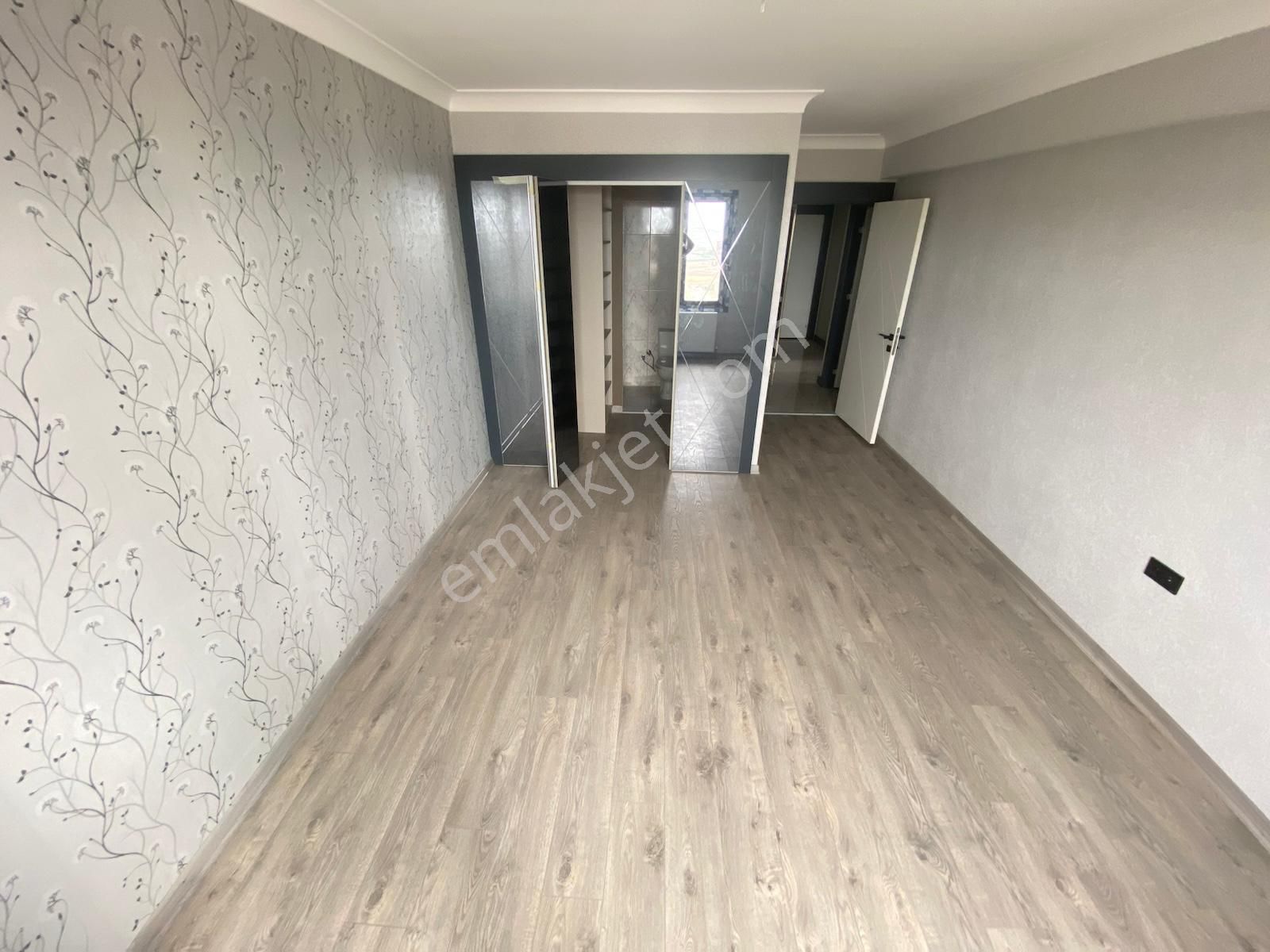 K'ören Ovacık'da Oturum Hazır Teras Balkonlu Site Dairesi - Görsel 23