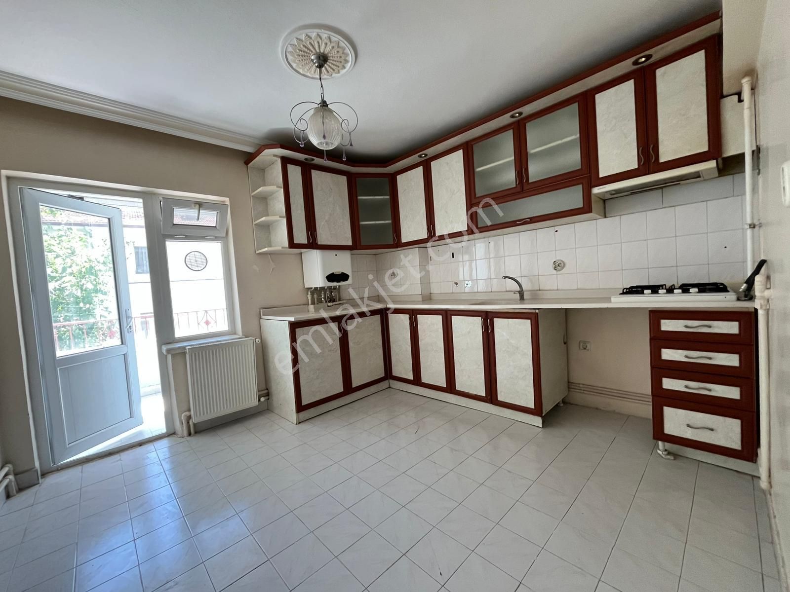 Nasip Emlak'tan 3+1 Uygun Fıyatlı Kaçırılmıyacak Daire
