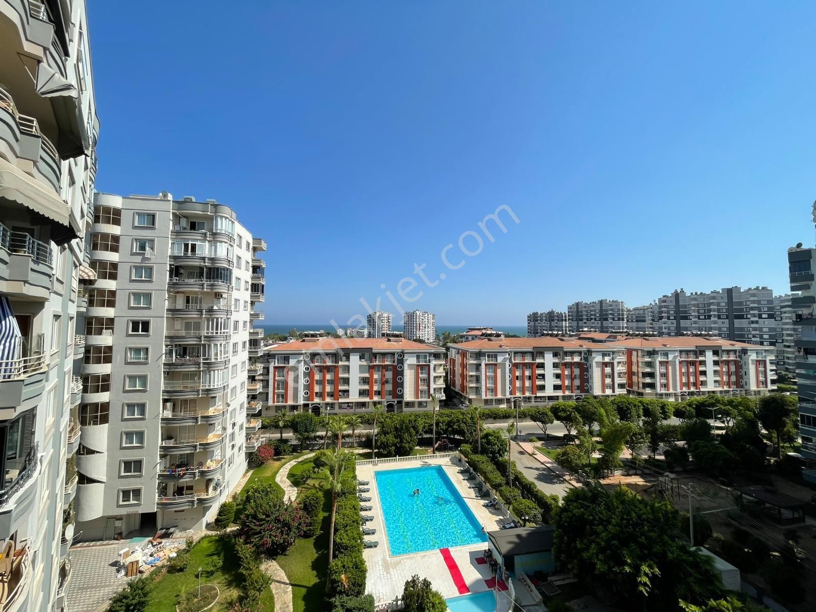 Moutaın Gayrimenkulden Deniz Manzaralı 4+1 Satılık Daire
