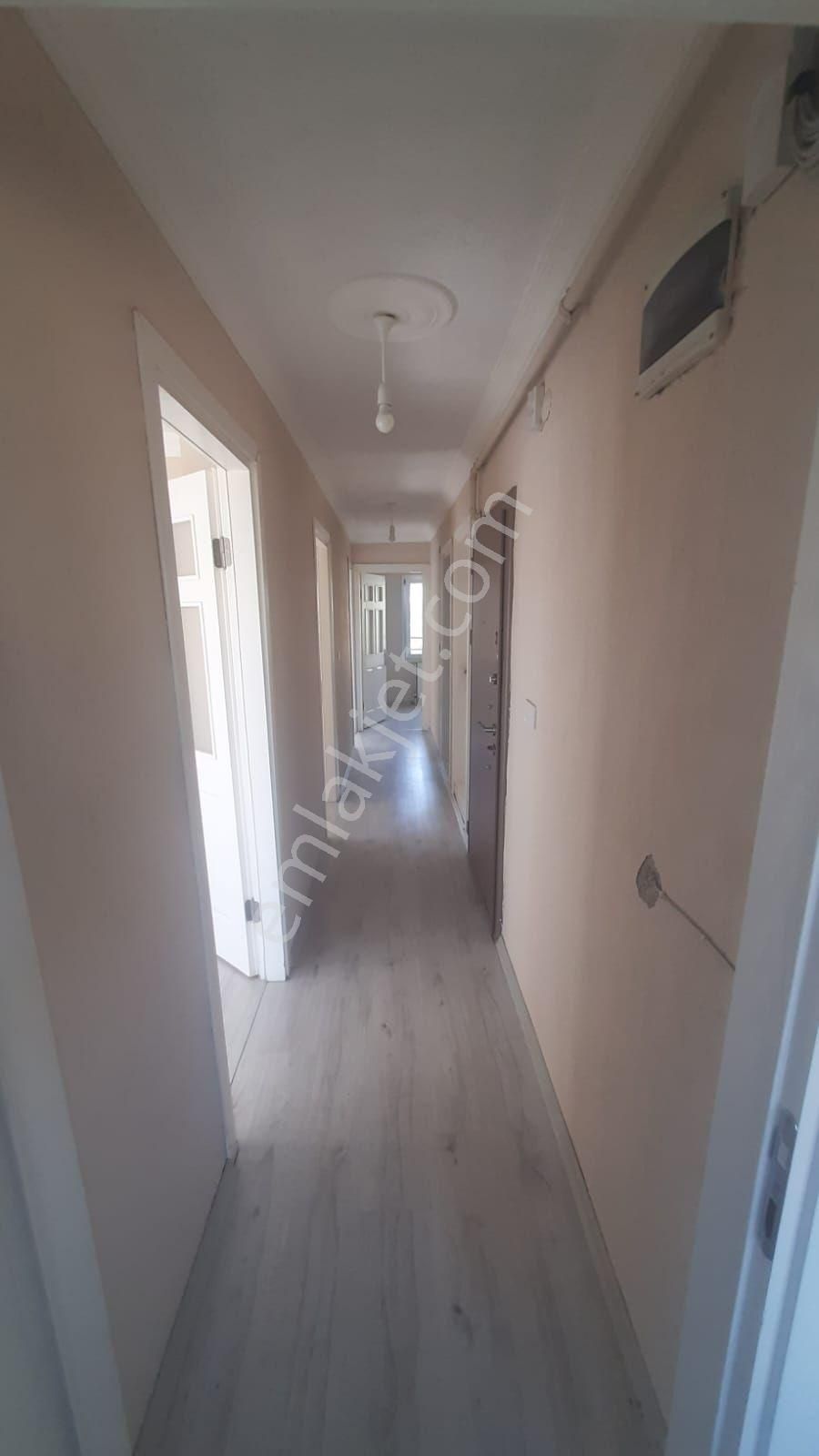 Bornova Atatürk Mah. Kiralık 3+1 Doğalgazlı Ve Klimalı Daire - Görsel 7