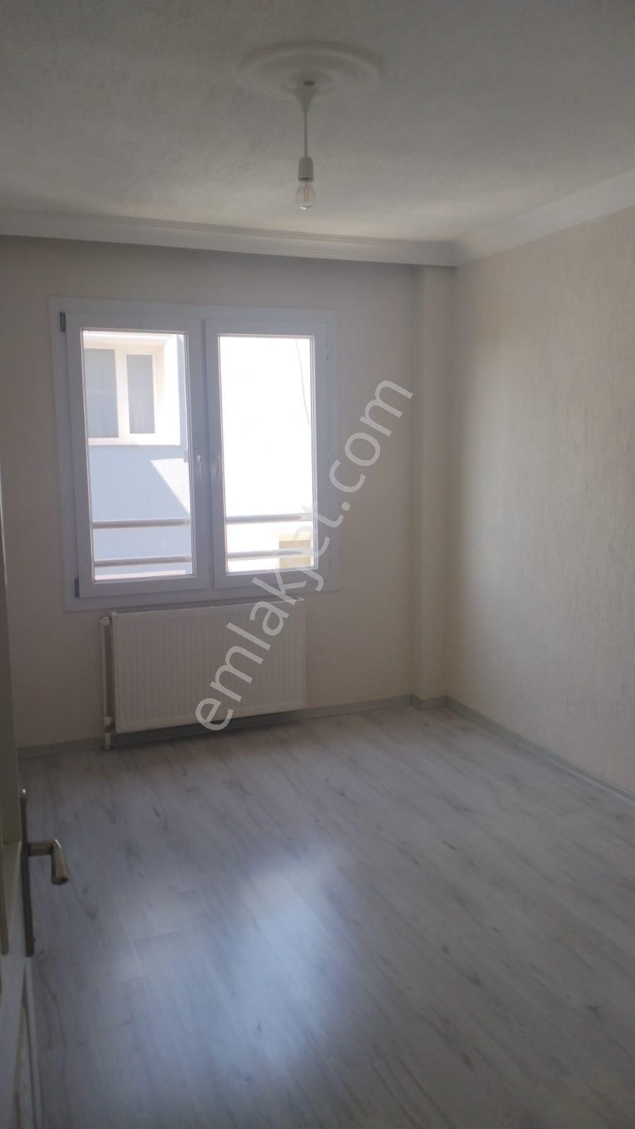 Bornova Atatürk Mah. Kiralık 3+1 Doğalgazlı Ve Klimalı Daire - Görsel 10