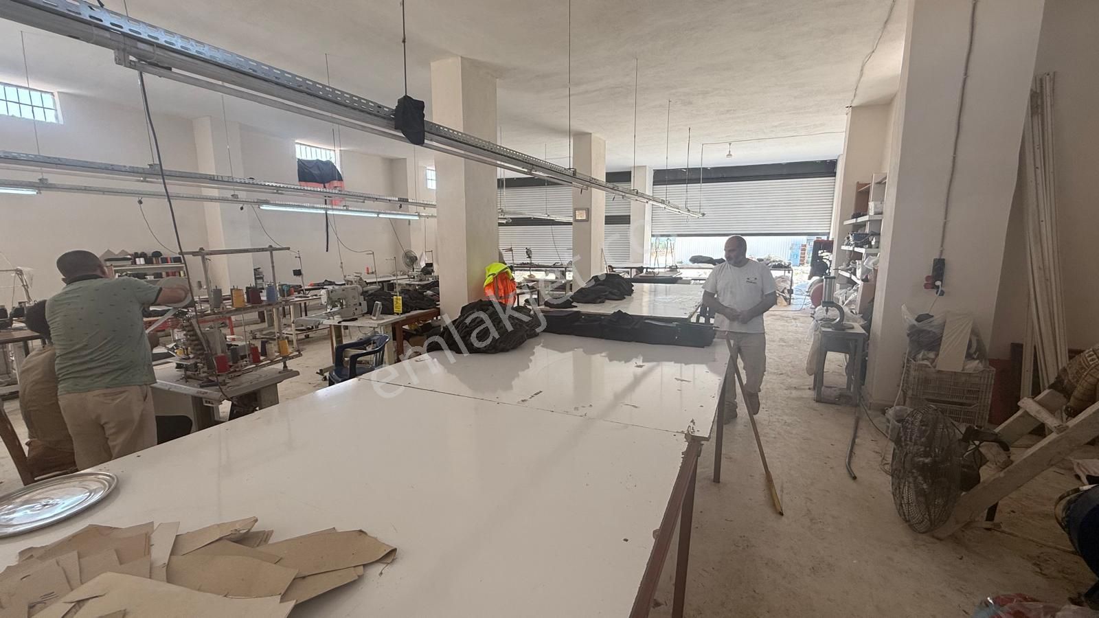 Zorlu Gayrimenkul'den Güzelevler Mah'de 335m2 Kiralık İşyeri - Görsel 2