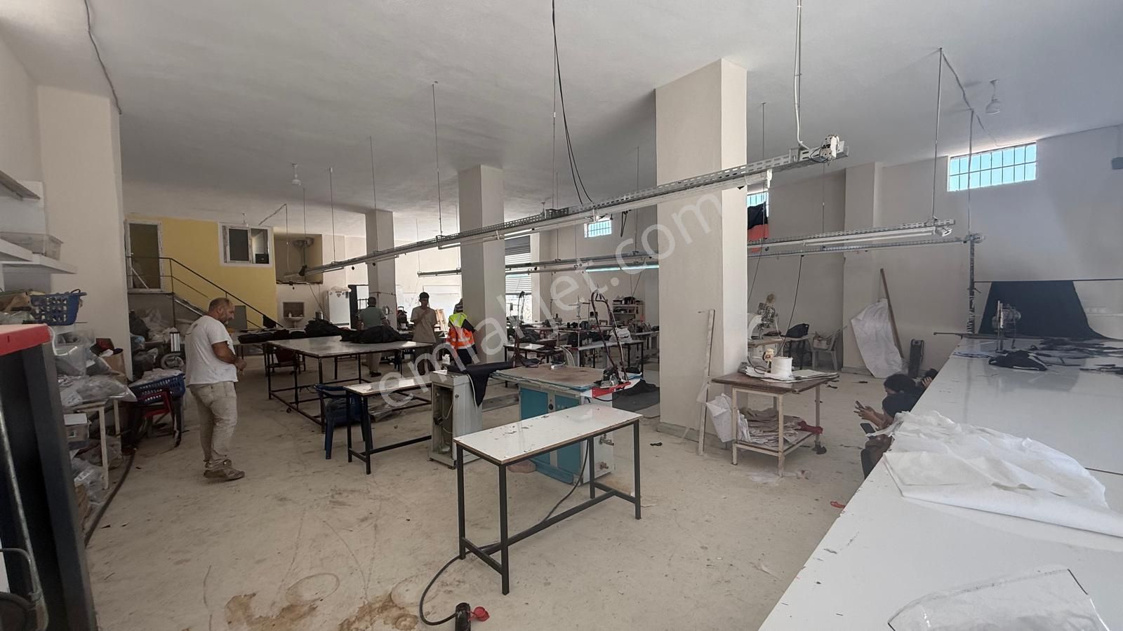 Zorlu Gayrimenkul'den Güzelevler Mah'de 335m2 Kiralık İşyeri - Görsel 5