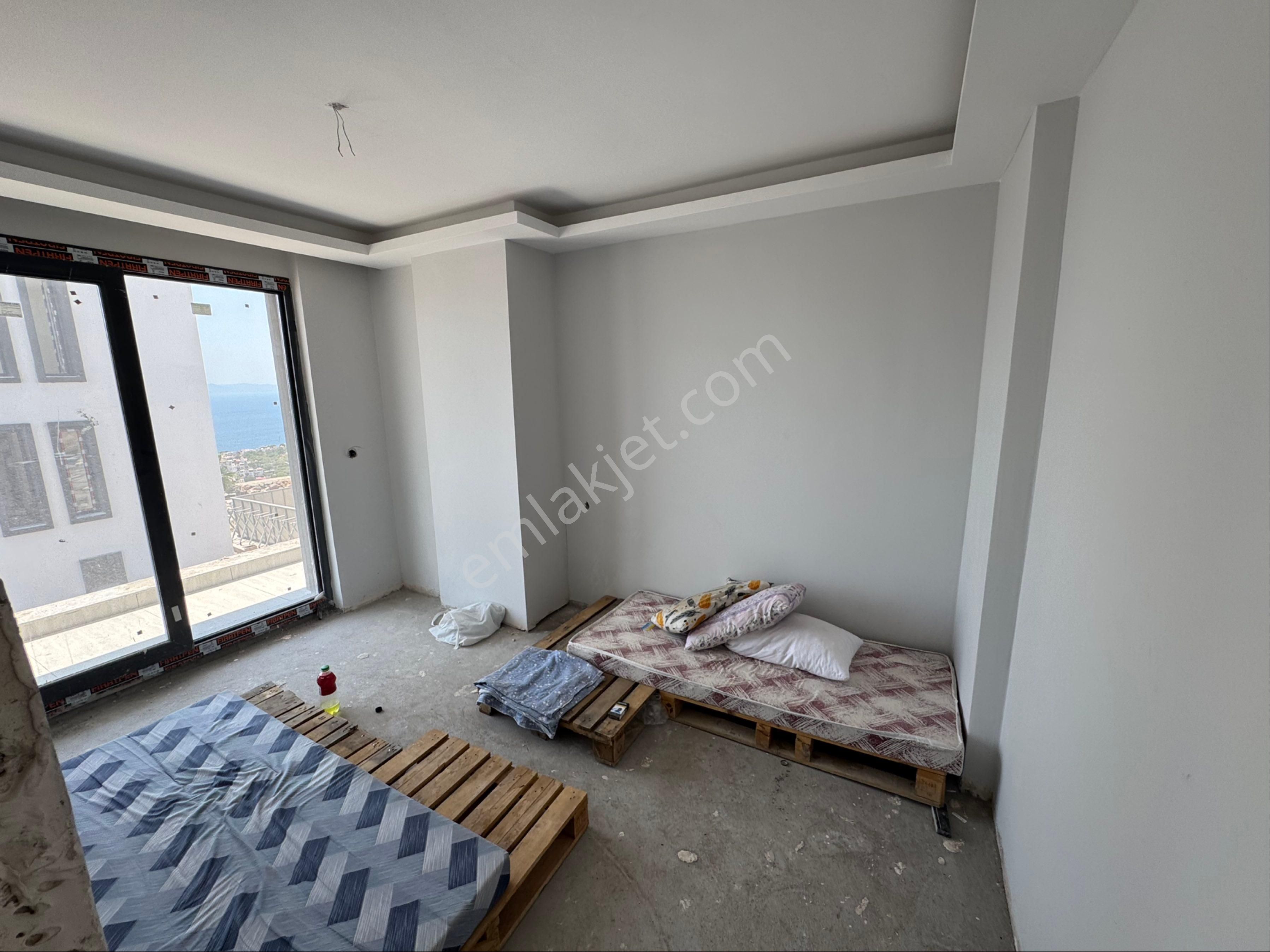 Çandarlı'da Deniz Manzaralı Tam Müstakil 3+1 Satılık Villa - Görsel 12