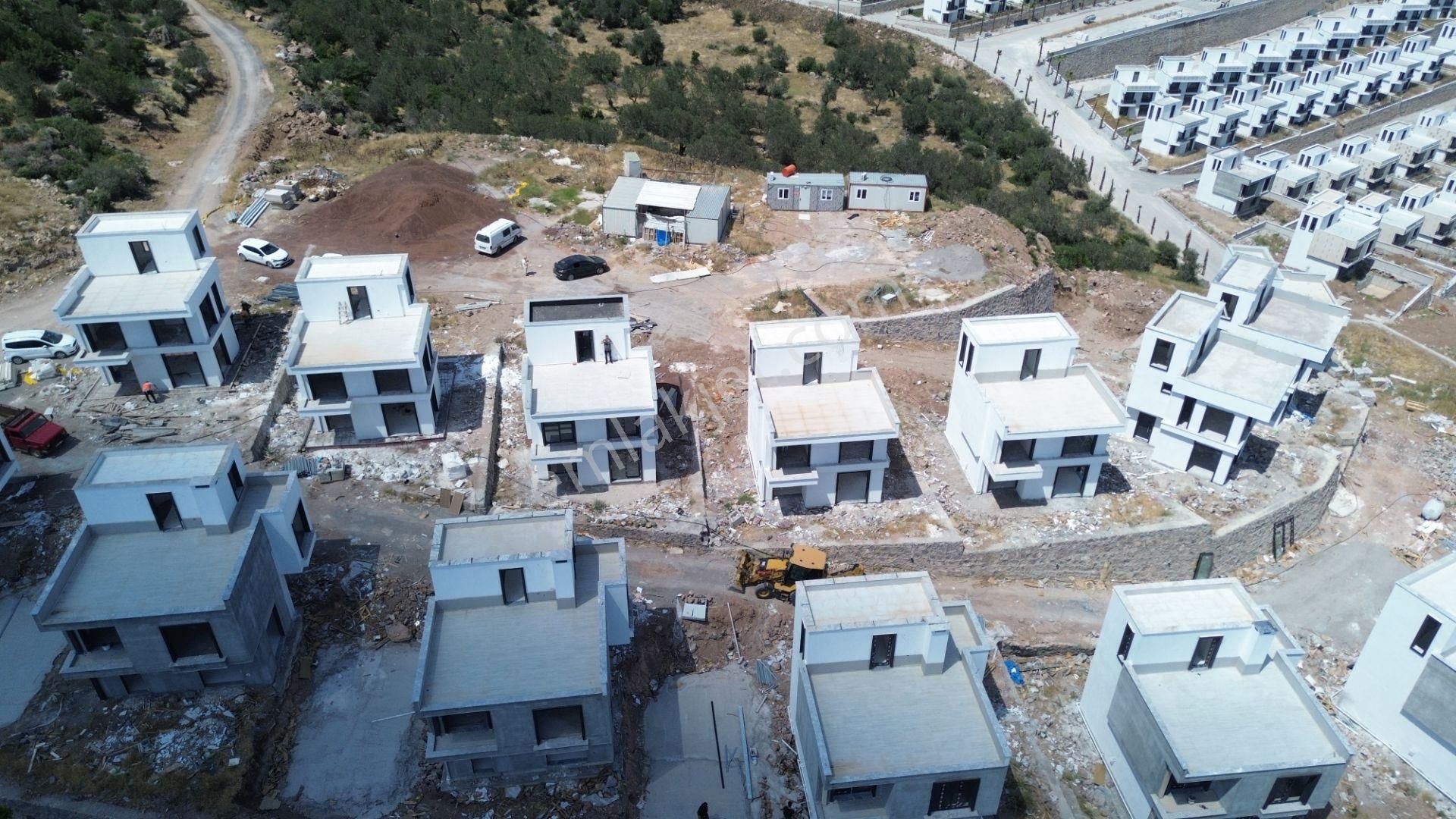 Çandarlı'da Deniz Manzaralı Tam Müstakil 3+1 Satılık Villa - Görsel 26