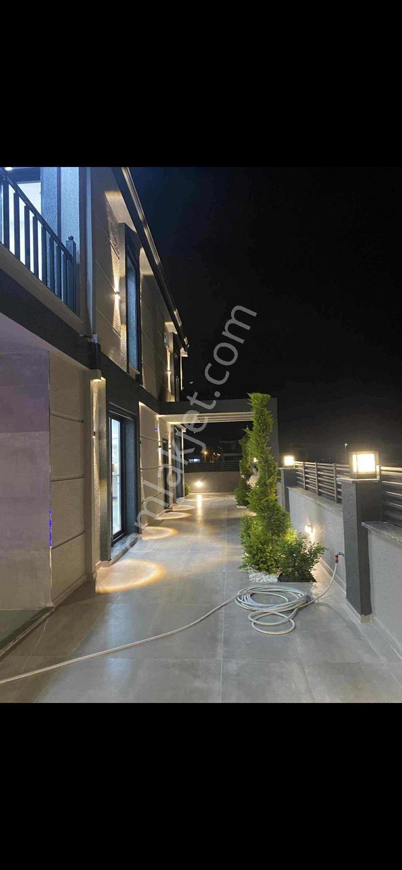 Azm Kartal Gayrimenkul Den Efeler Mahallesi Den Satılık 3+1 Havuzlu Villa