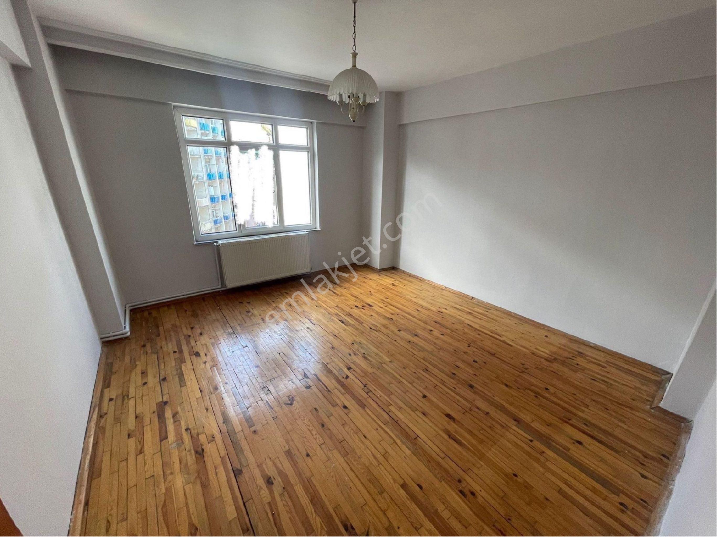 Evim-nur'dan Rasathane Mah 3+1 3.kat 130m2 Arakat 2 Balkonlu Doğalgazlı Krediye Uygun Kupon Daire