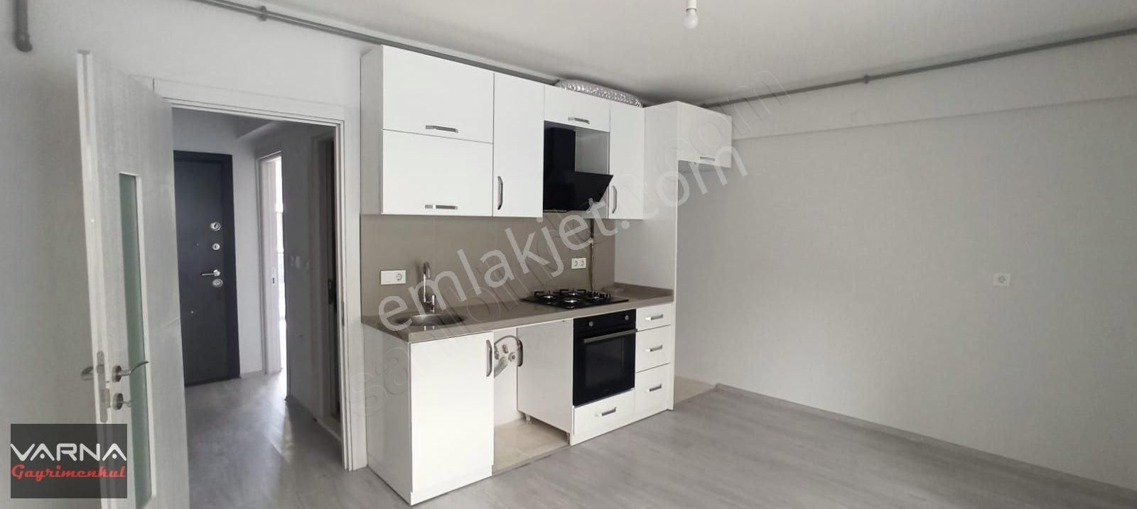 Gaziemir Sarnıç 1+1 Yatırıma Uygun Daire