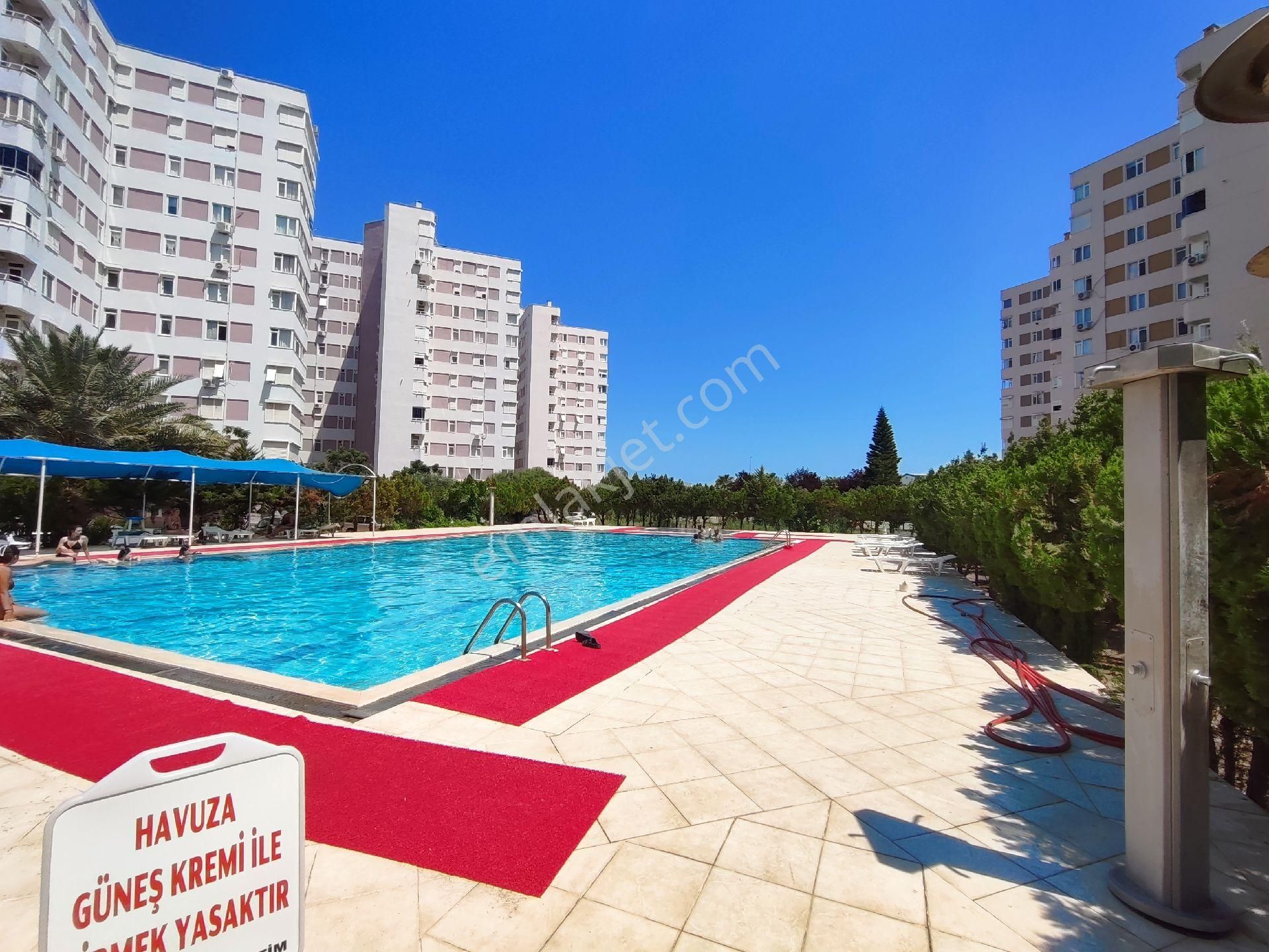 Liman Mahallesinde Konyaaltı Mimoza Evlerinde Satılık 3+1 Daire