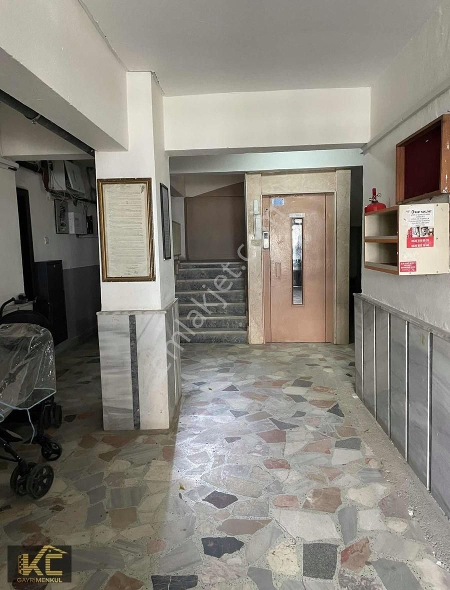 Kc Den Bandırma Merkezde Satılık 2+1 Daire