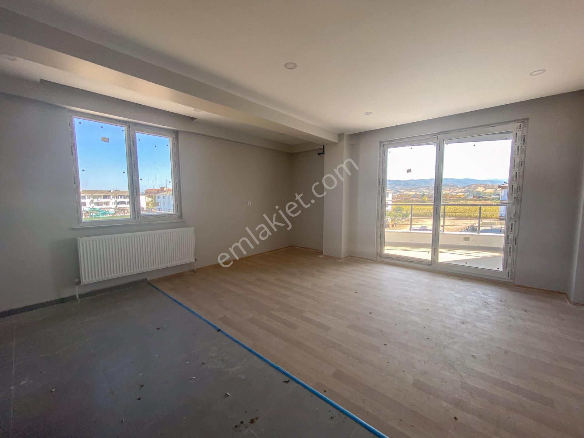 Kumbağ Havuzlu Sitede Denize Yakın Kiralık Lüks 2+1 Daireler - Görsel 9