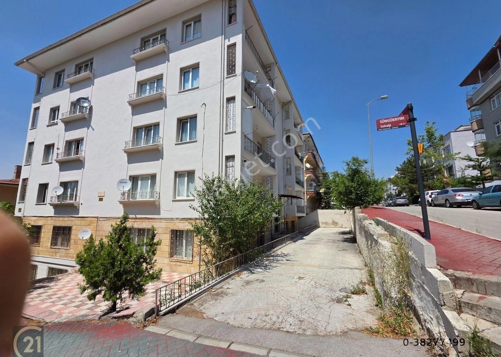 Cebeci Süngübayırı Caddesi Muhteşem Konumlu Satılık 2+1 Daire