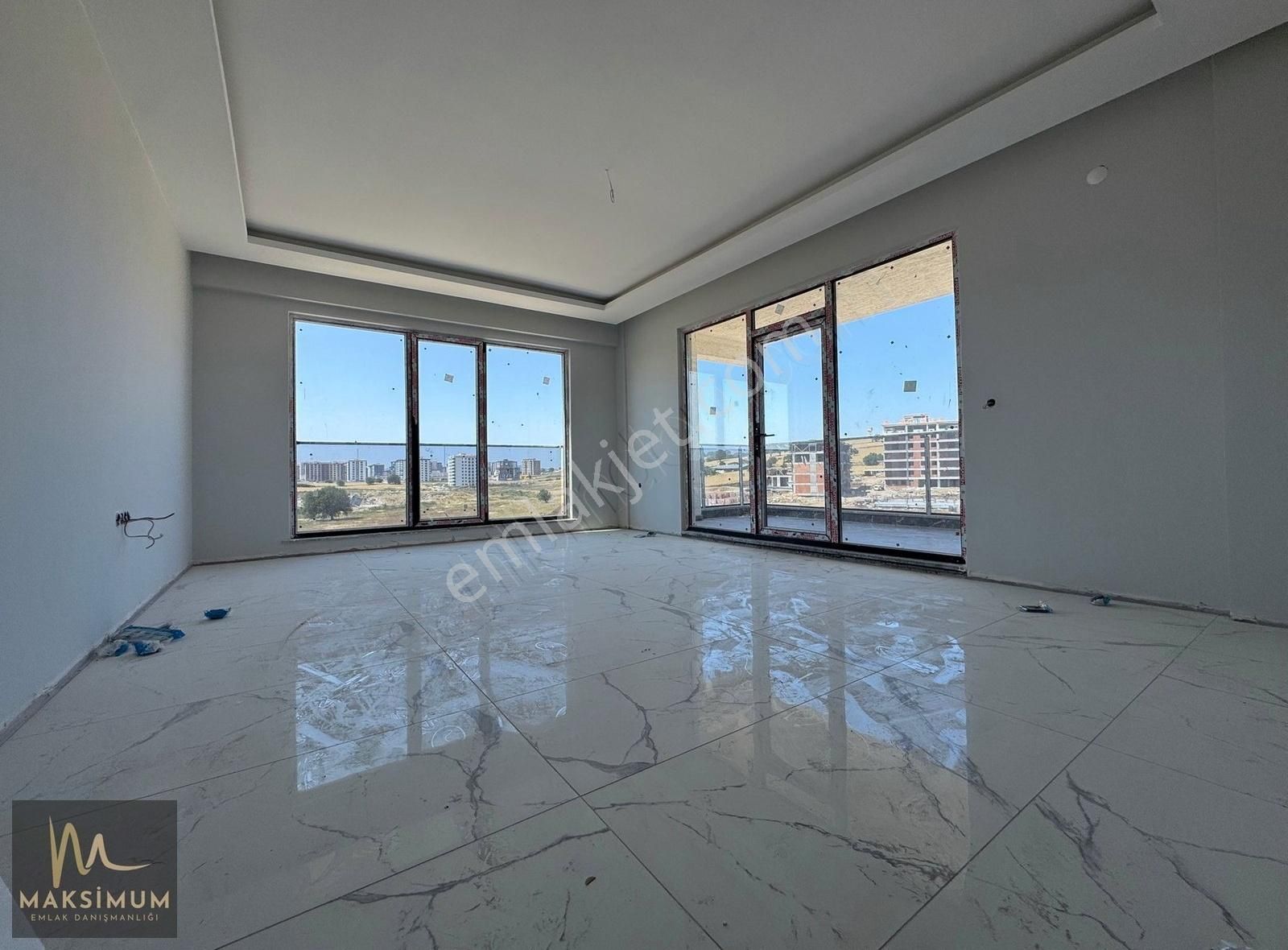 Çanakkale Merkez Esenlerde Lüks Site İçi 2+1 Daire