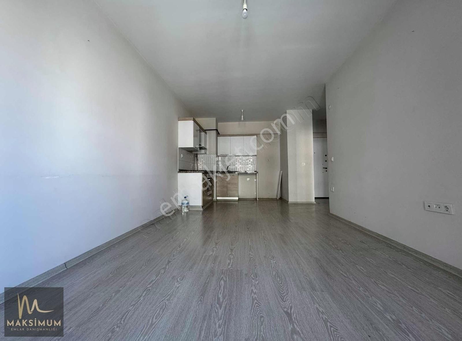 Çanakkale Merkezde Yanyalı Konutlarında Kiralık 1+1