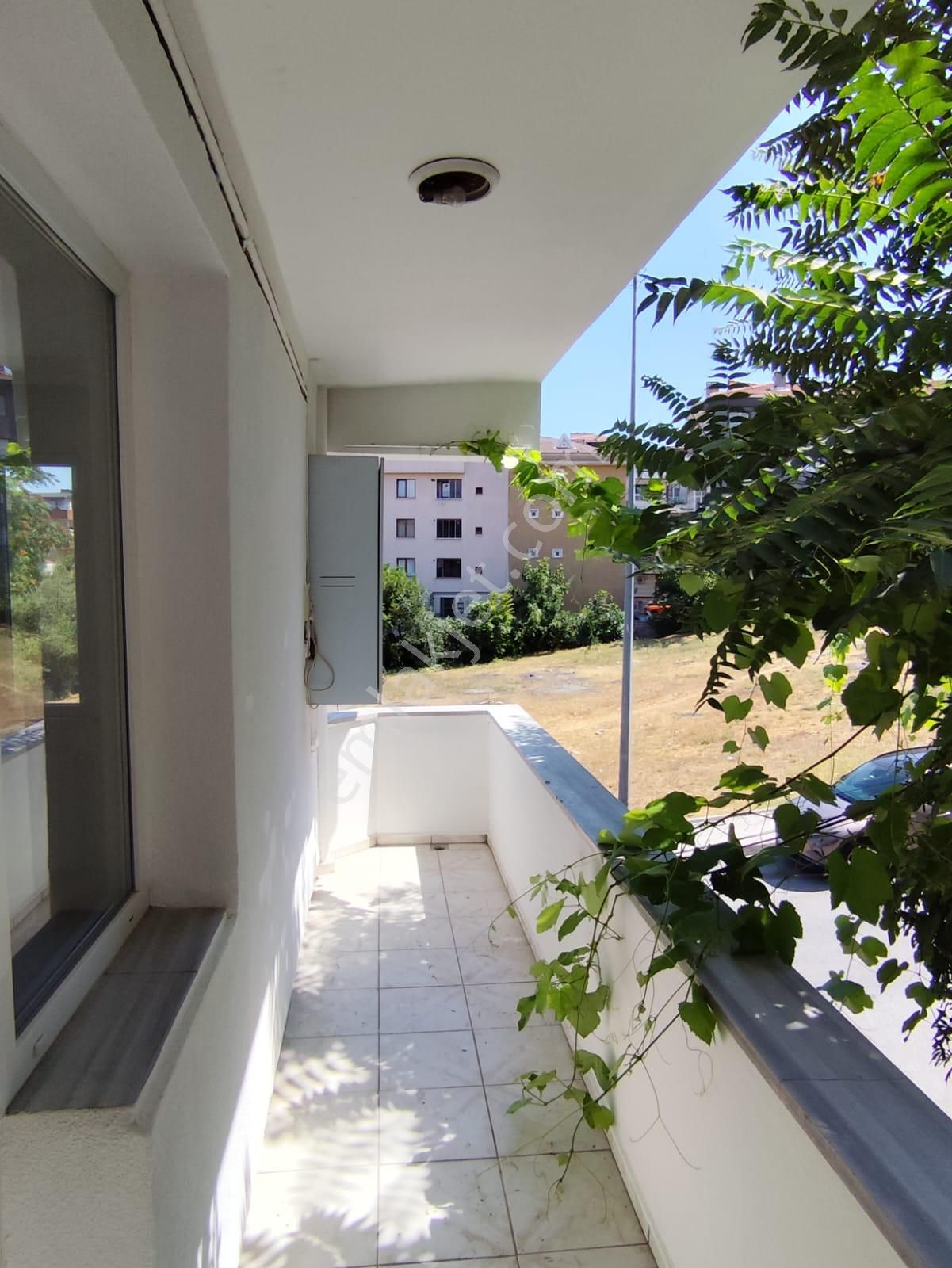 Barbarosta 3+1 Kiralık Daire Masrafsız Tertemiz 125m2