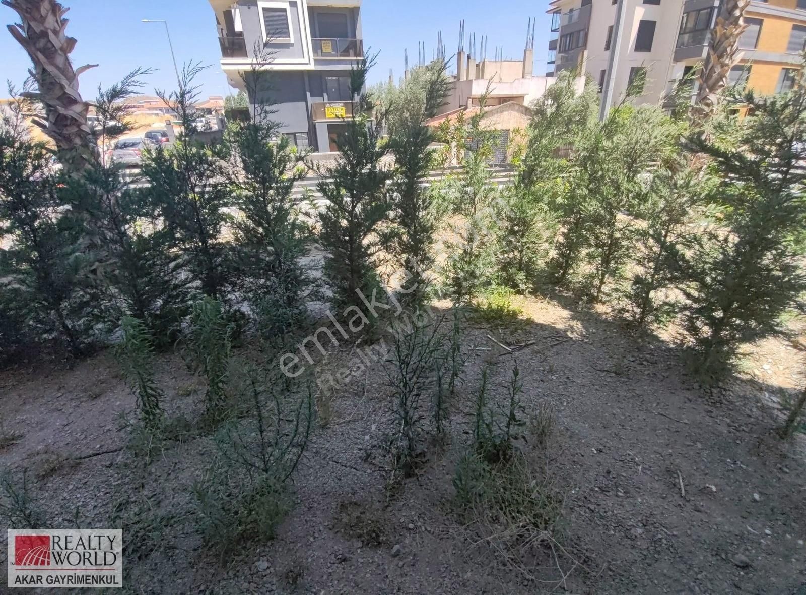 Rw Akar // Lilyumpark Sitesi'nde 30 M2 Bahçeli 2+1 Köşe Daire - Görsel 18